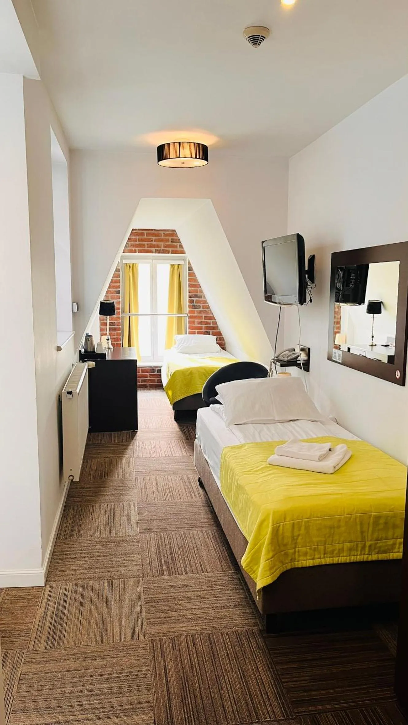 Bed in Hotel Artus - Old Town