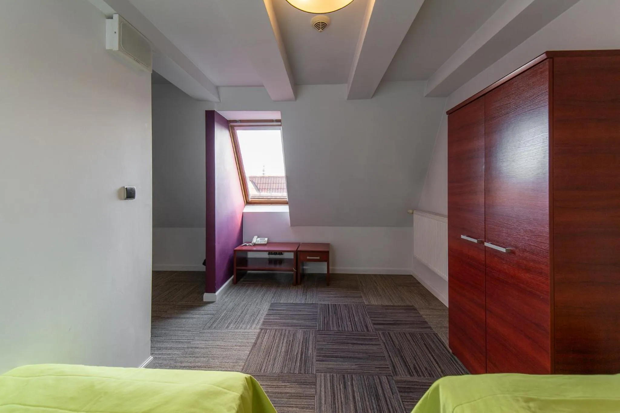 Bed in Hotel Artus - Old Town