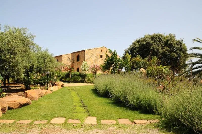 Facade/entrance in Turismo Rurale Cefalù