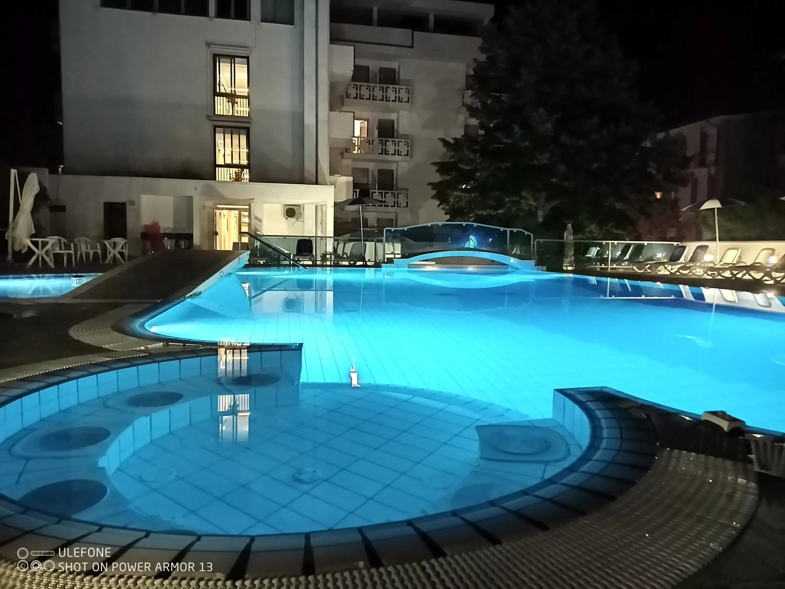 Swimming pool in Hotel Firenze
