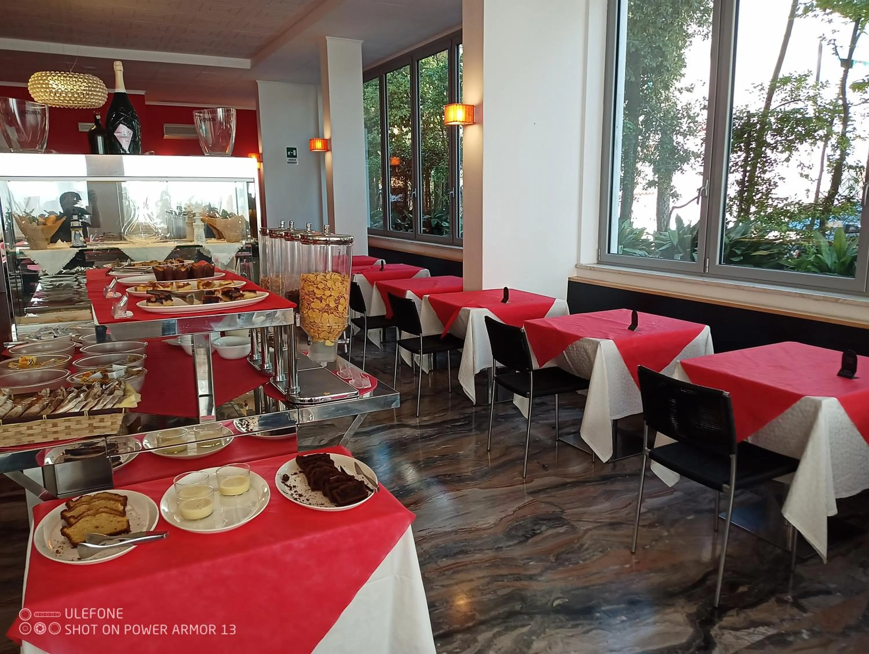 Restaurant/places to eat in Hotel Firenze