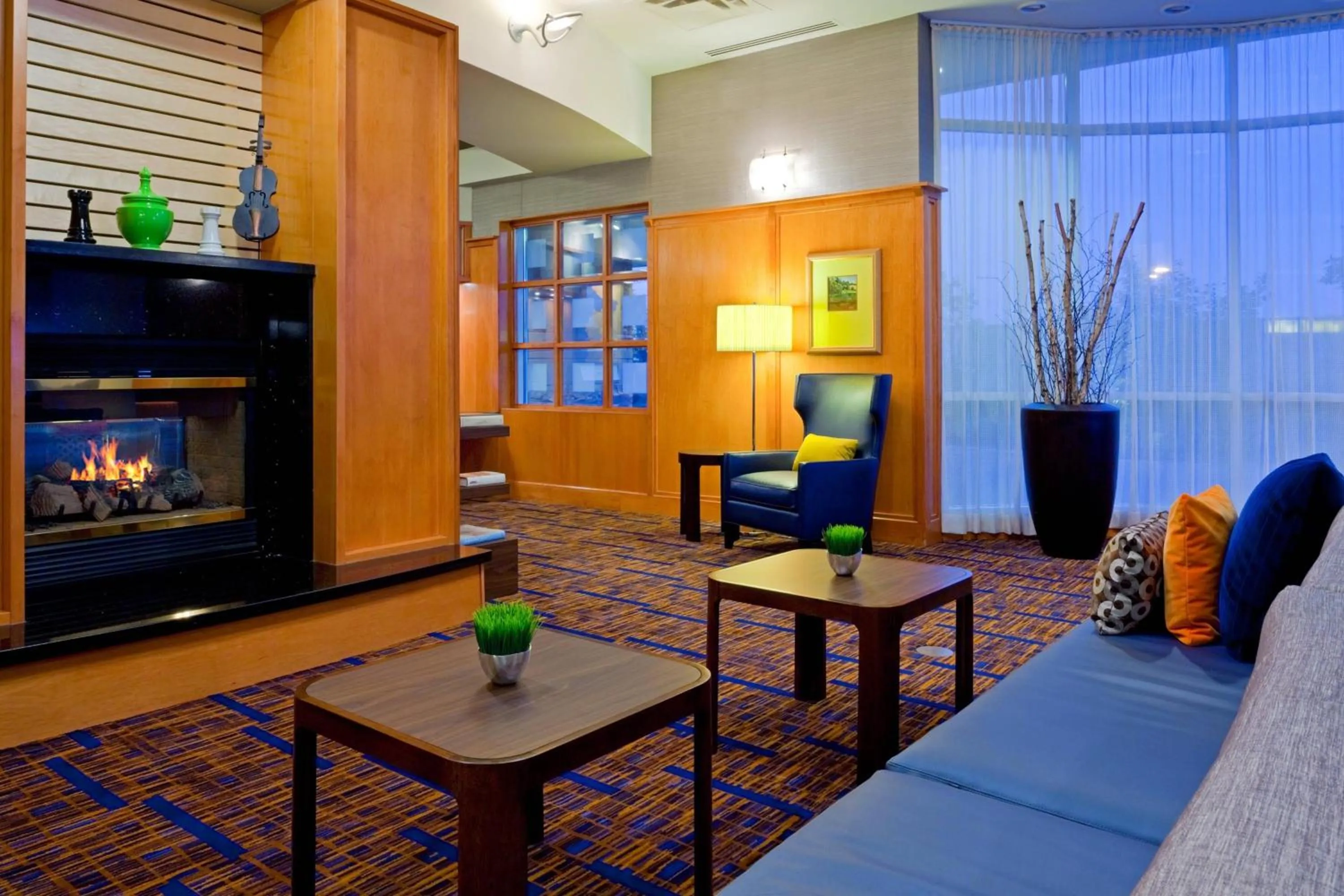 Lobby or reception in Courtyard by Marriott Toronto Mississauga/Meadowvale