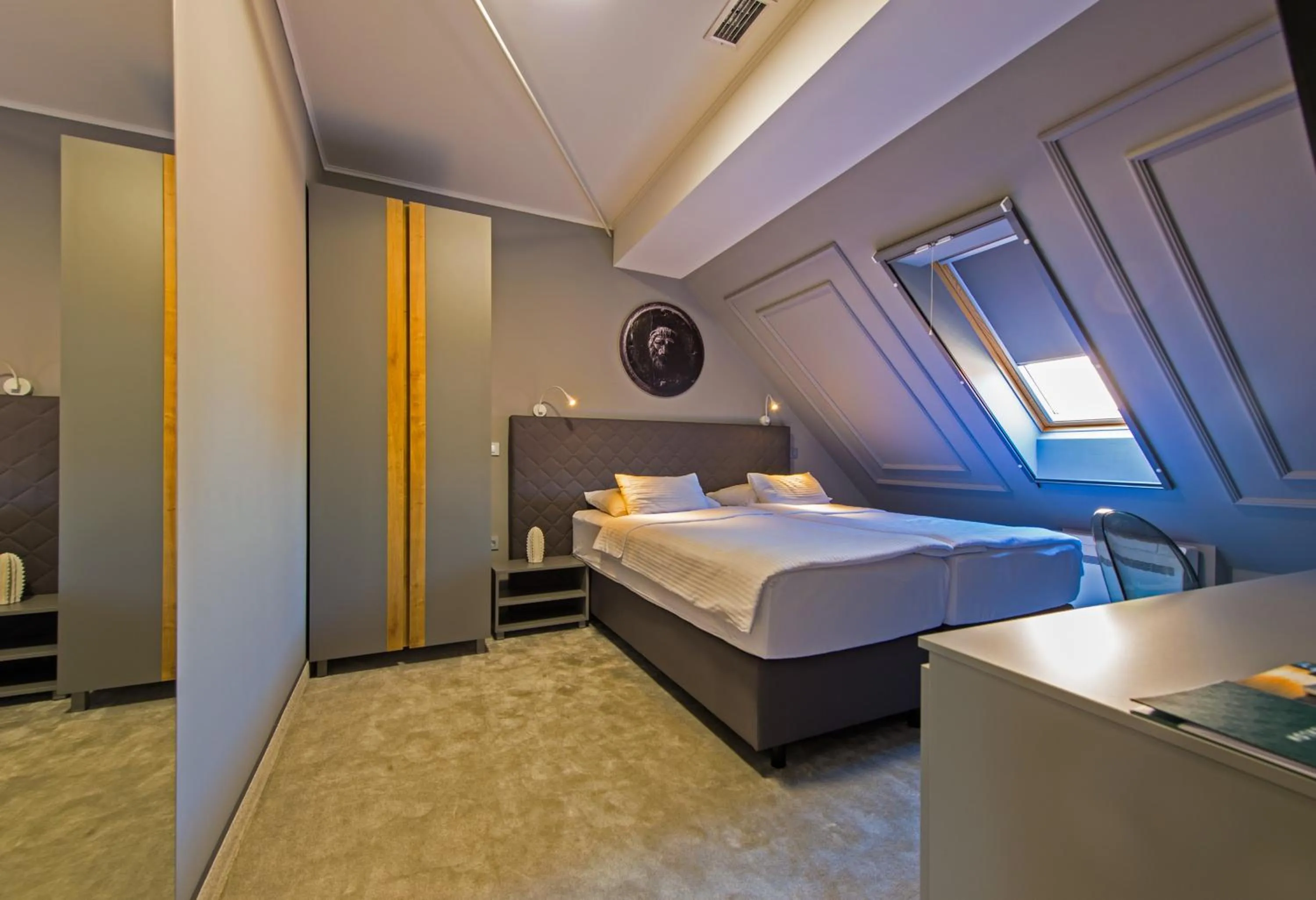 Large Single Room - single occupancy in Sobe Merlon