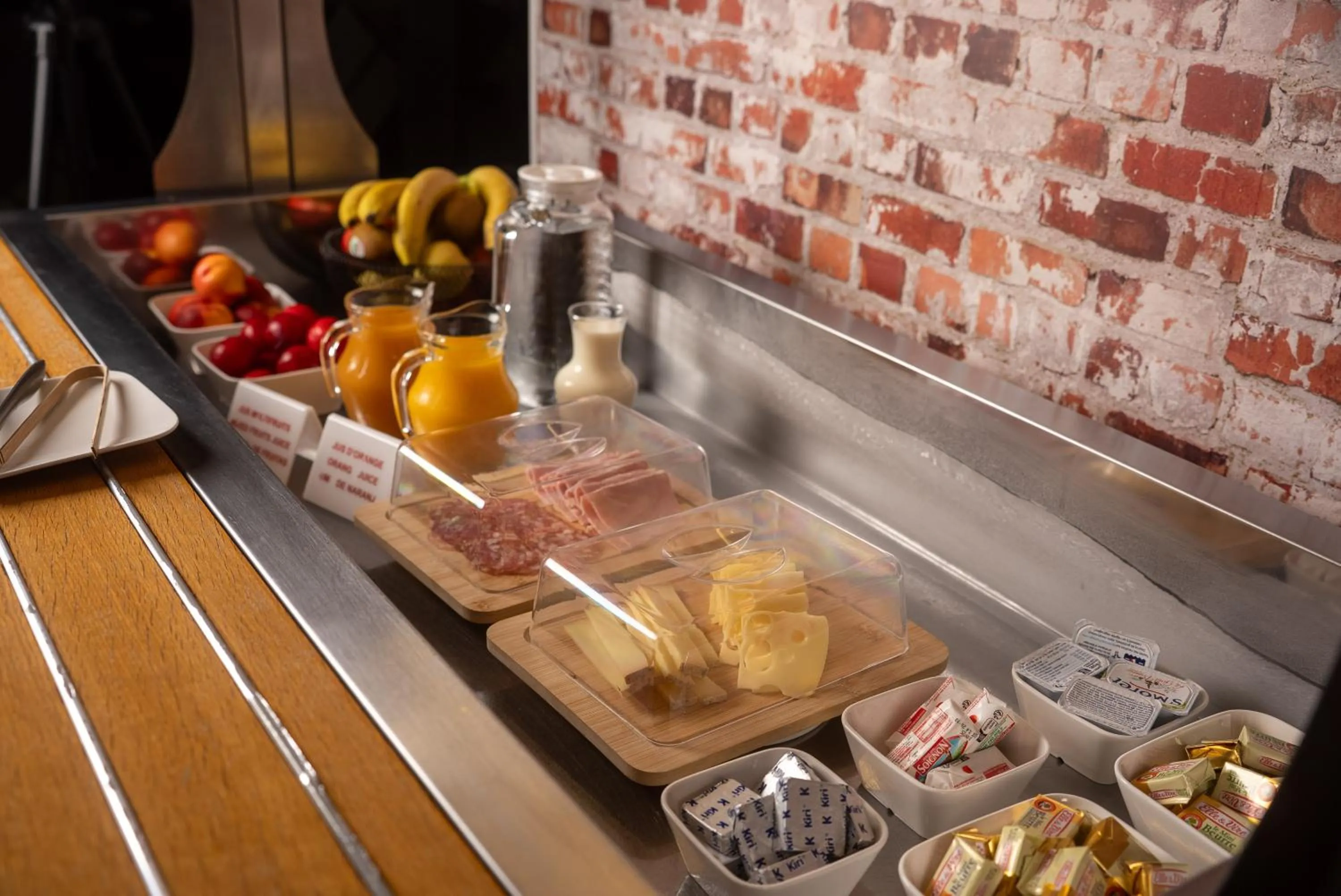 Breakfast in Alezan Hôtel & Résidence