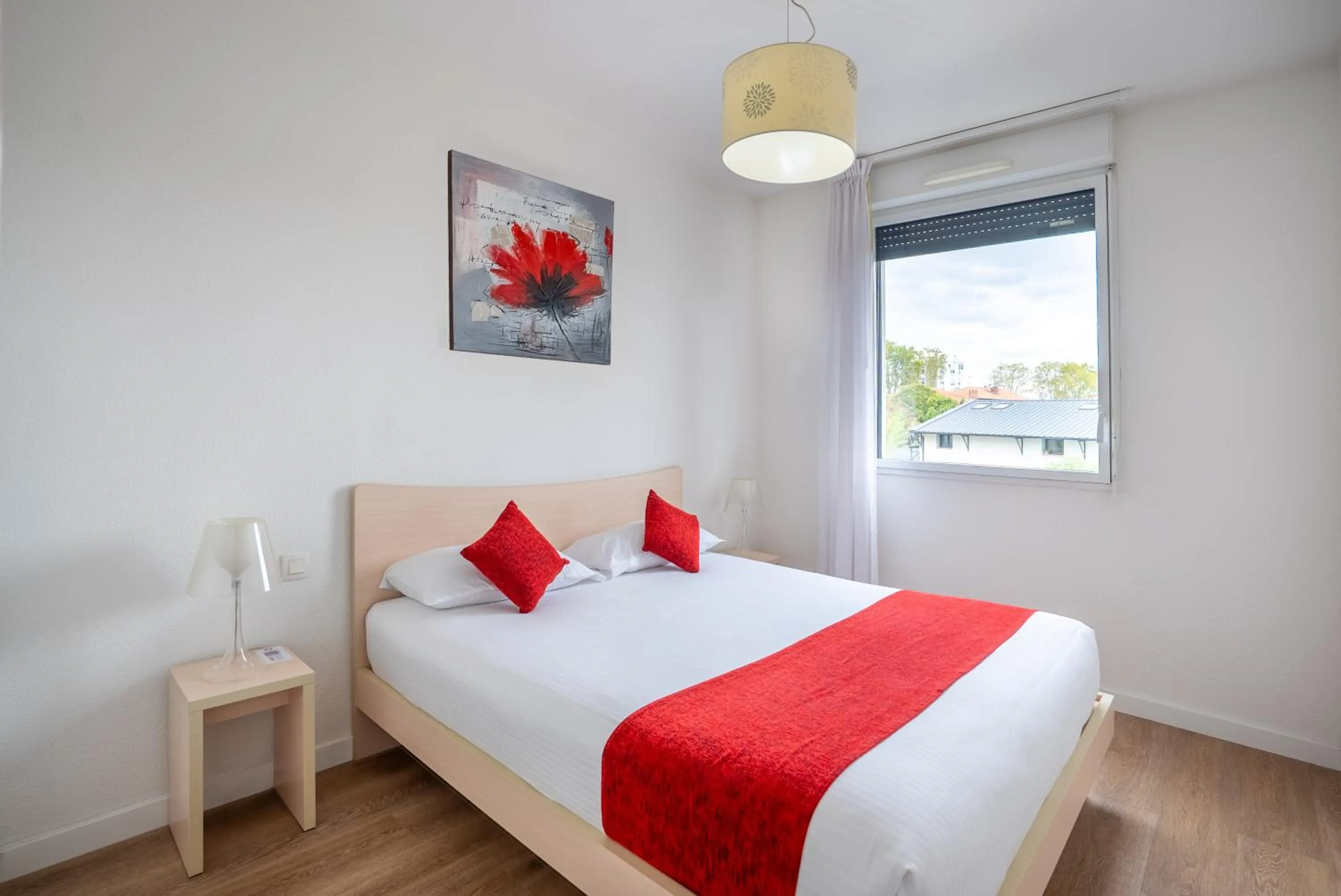 Bed in Alezan Hôtel & Résidence