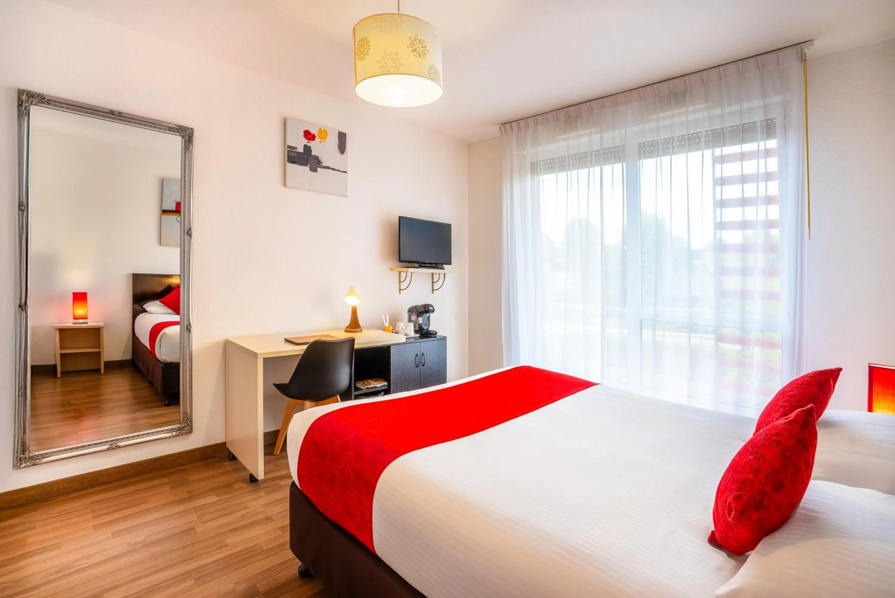 Bed in Alezan Hôtel & Résidence