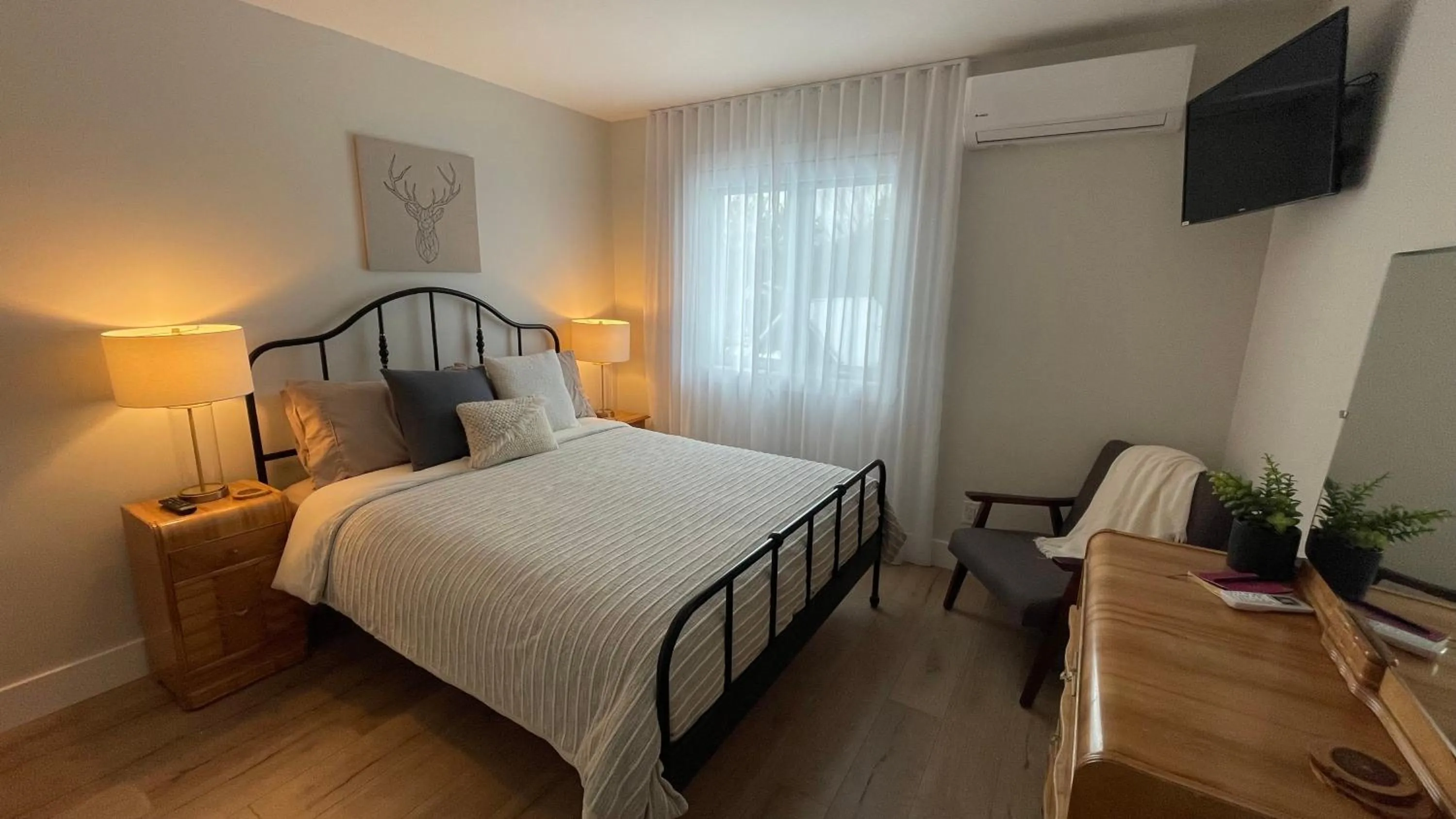 Bedroom, Bed in Le Pimbina