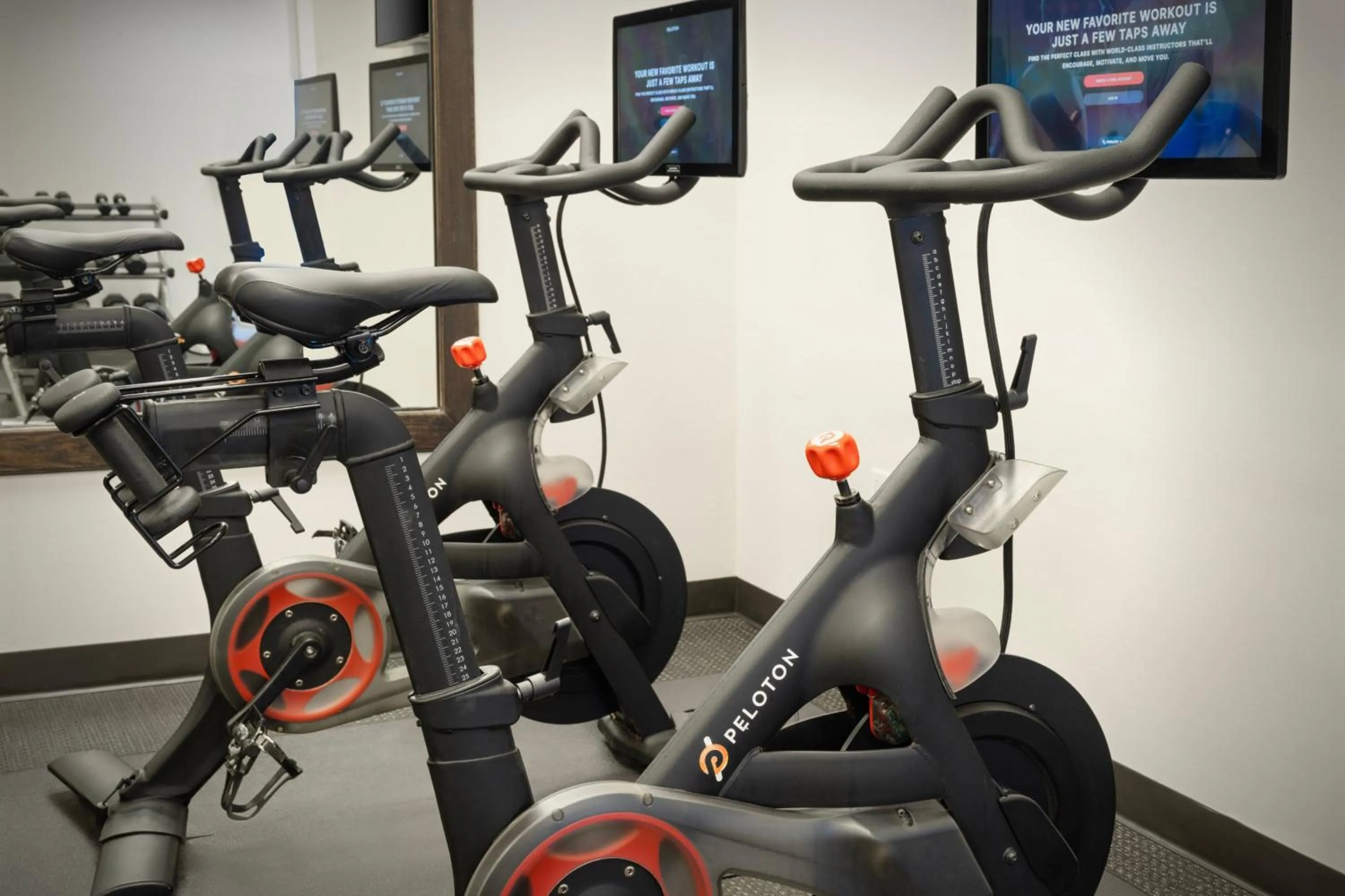 Fitness centre/facilities in Courtyard by Marriott New York Manhattan / Soho