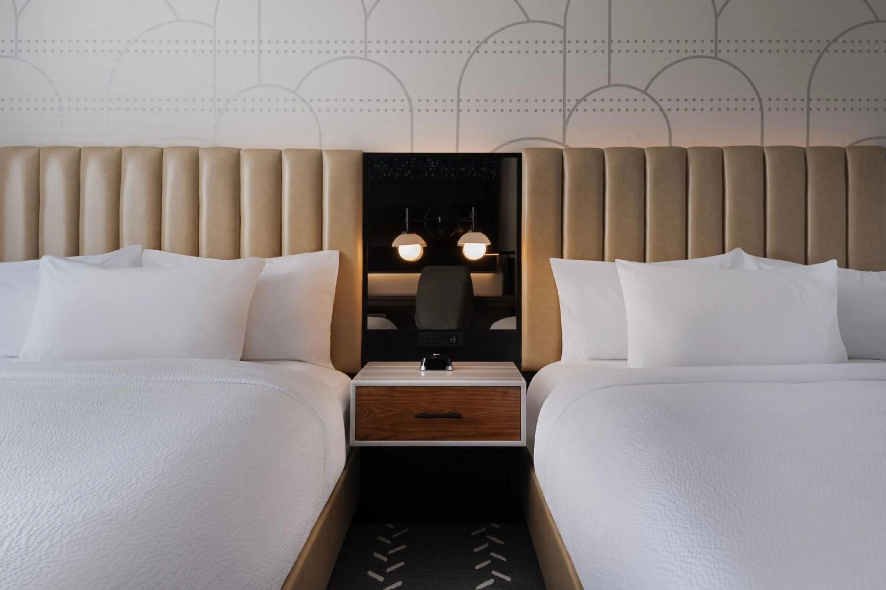 Photo of the whole room, Bed in Courtyard by Marriott New York Manhattan / Soho