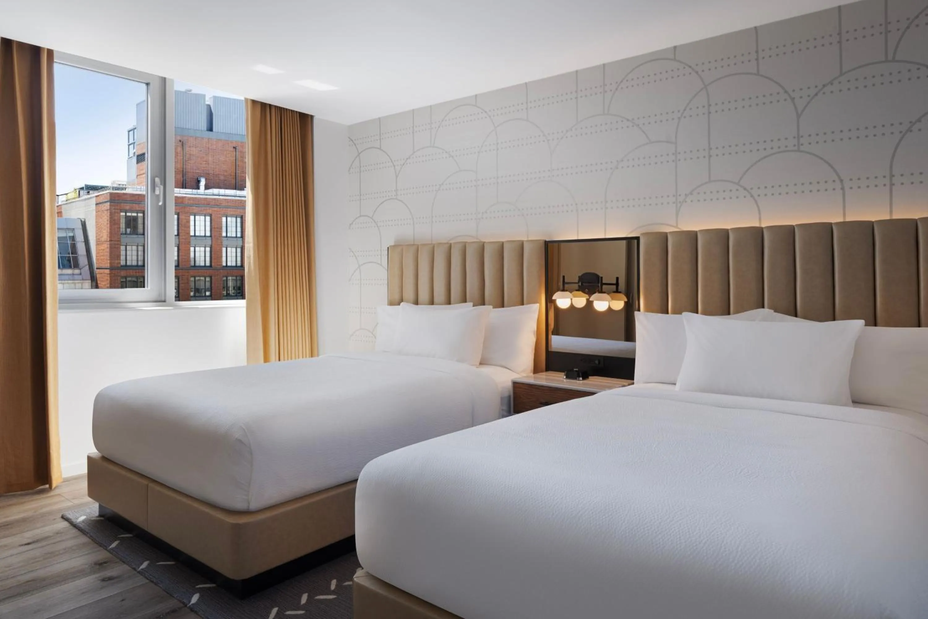 Photo of the whole room, Bed in Courtyard by Marriott New York Manhattan / Soho
