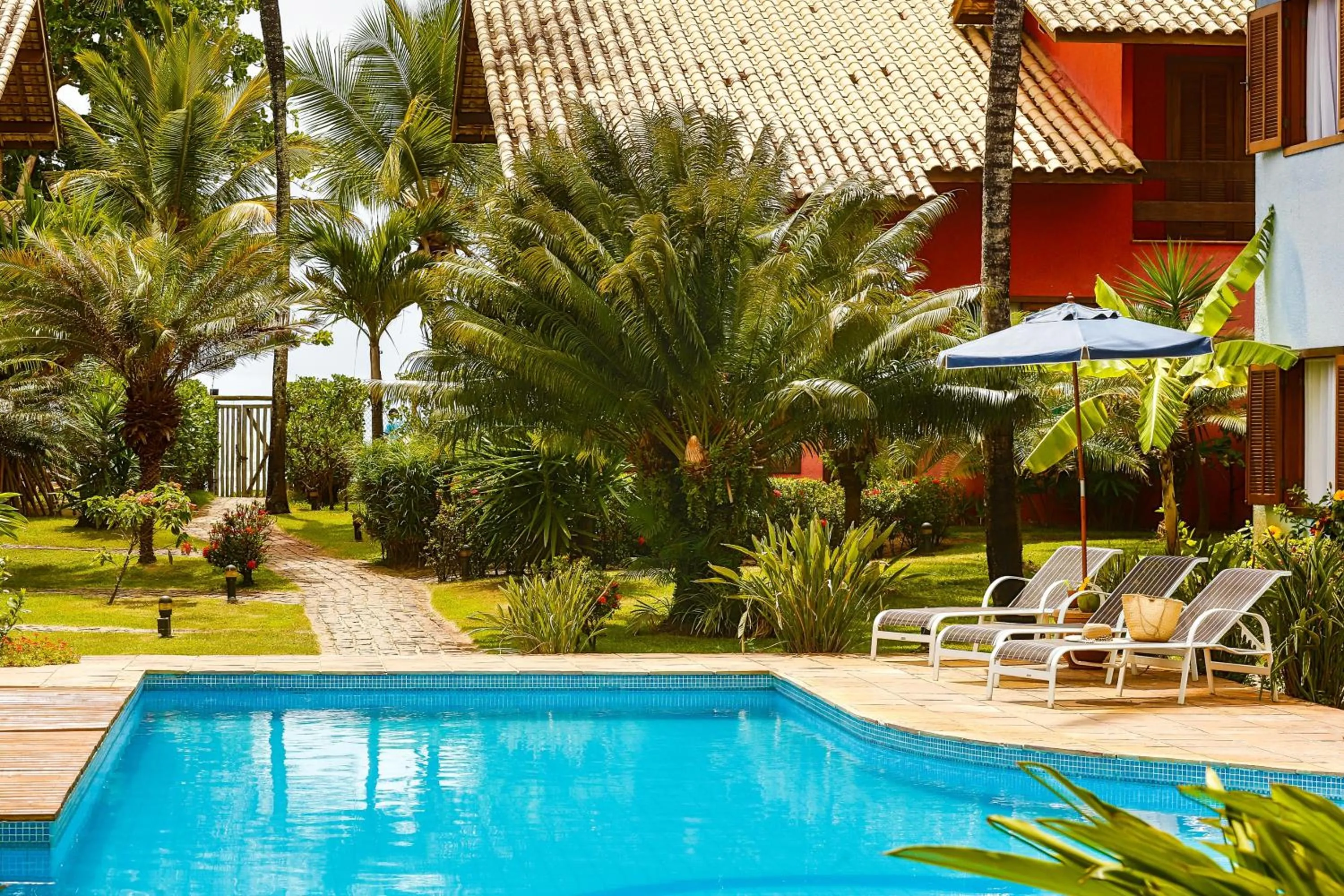Pool view in Residence Pé na Areia