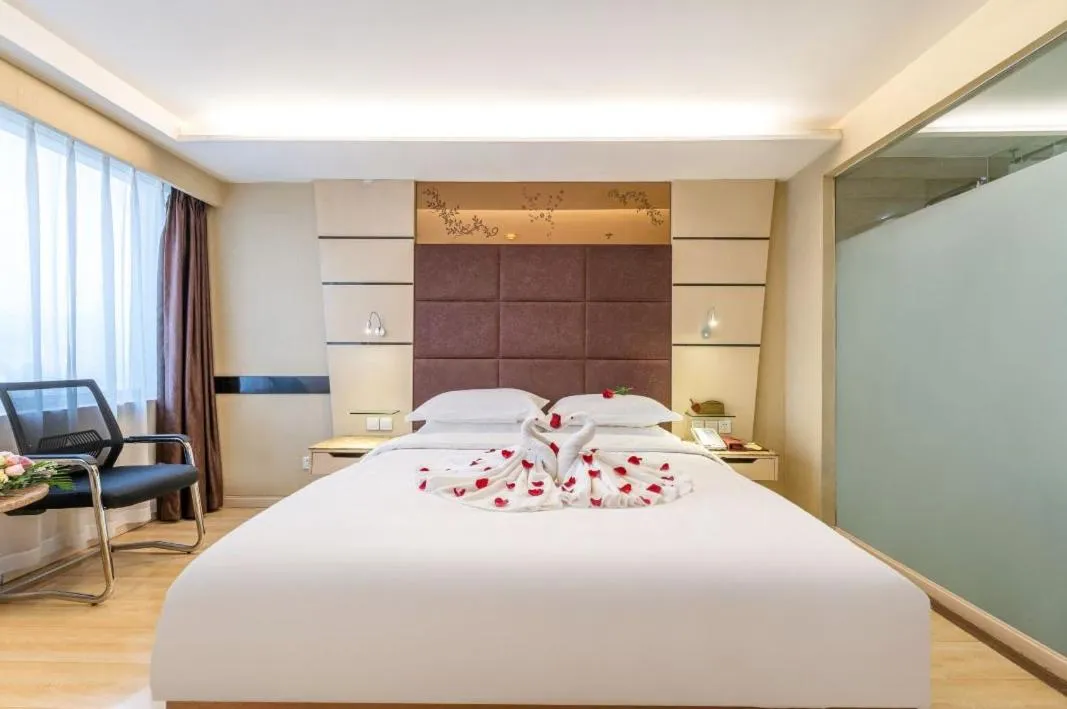 Bed in Jinan Yuquan Simpson Hotel