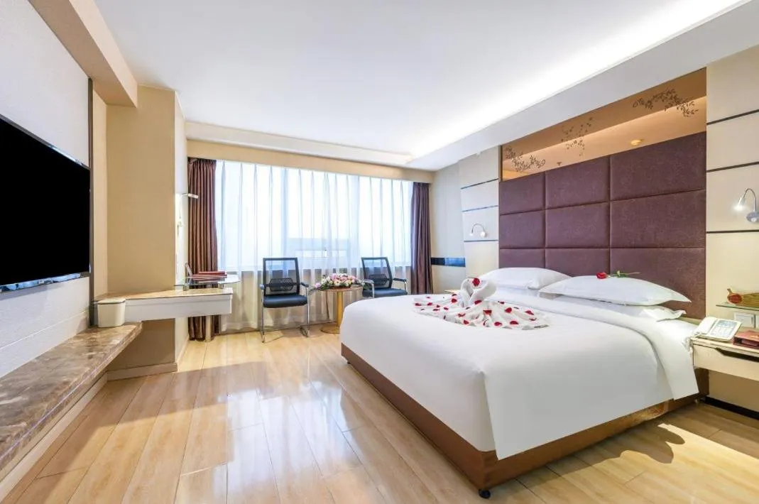 Bed in Jinan Yuquan Simpson Hotel