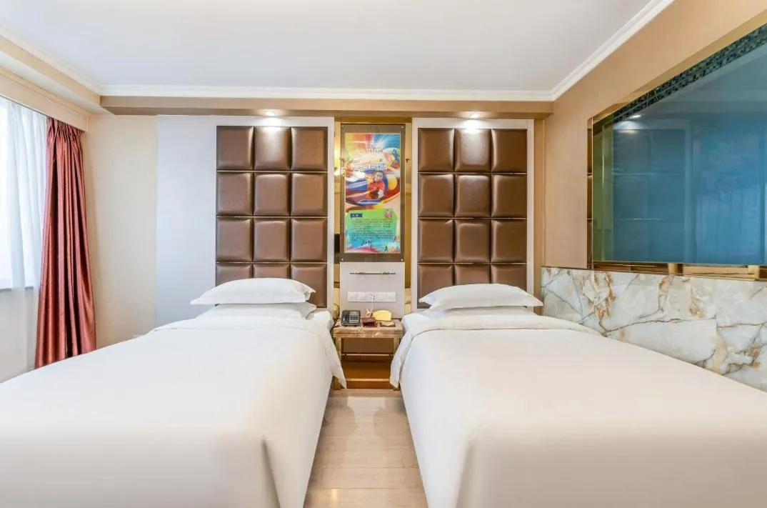 Bed in Jinan Yuquan Simpson Hotel