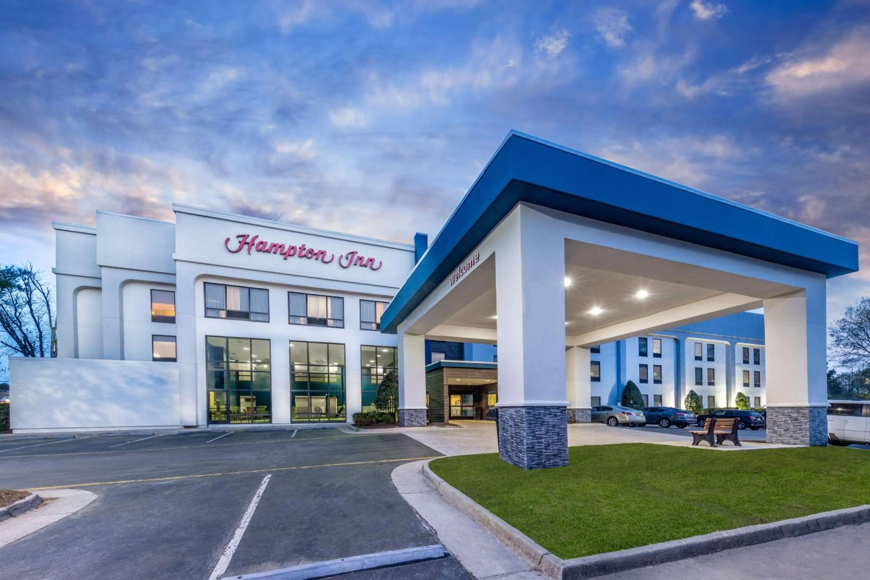 Property building in Hampton Inn Richmond-Mechanicsville