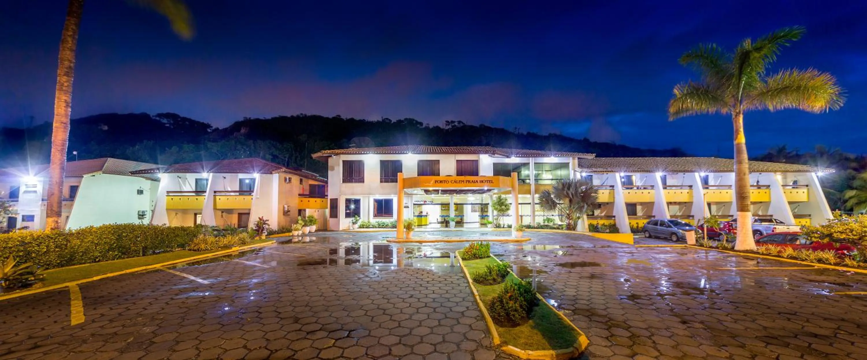 Facade/entrance in Porto Cálem Praia Hotel