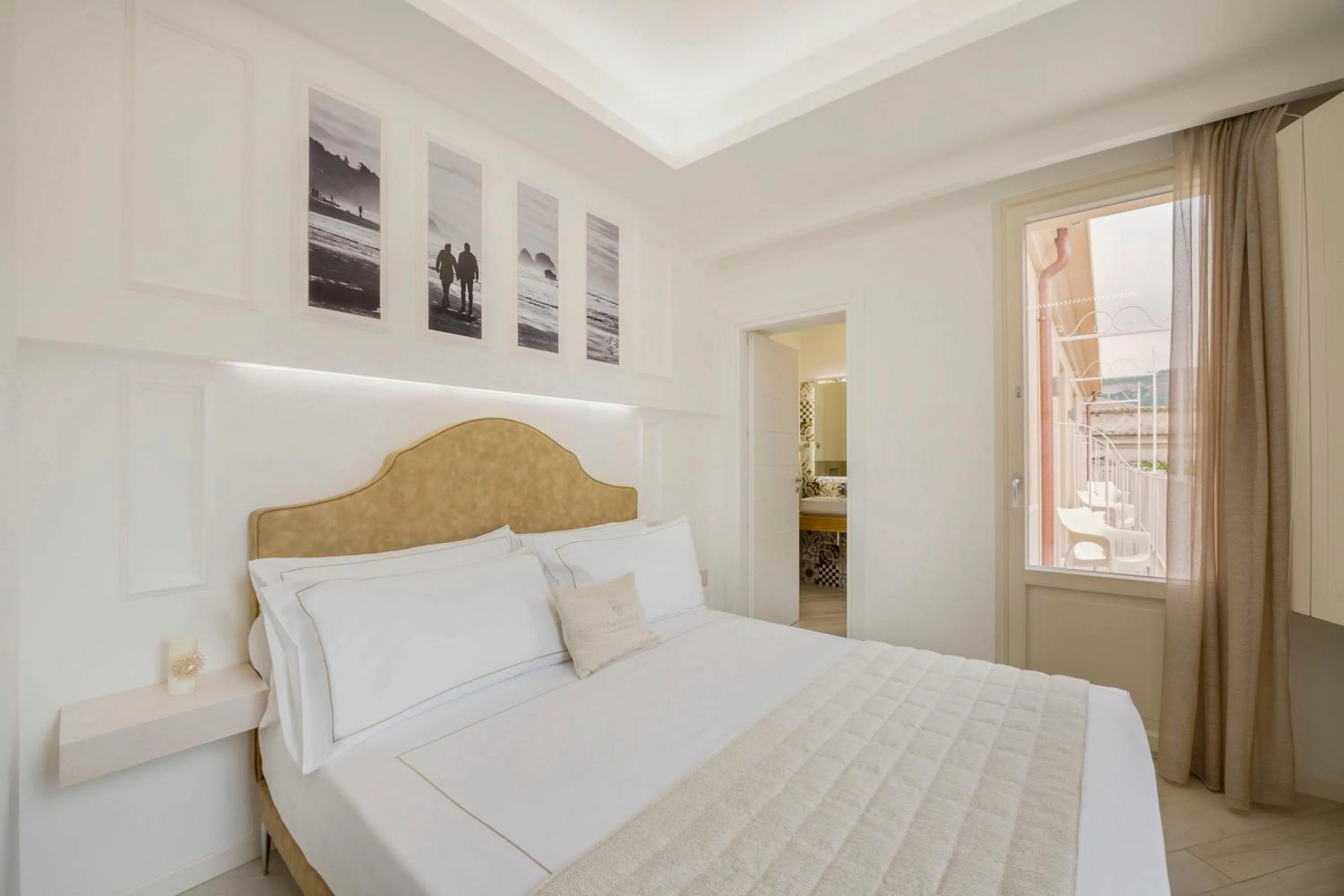 Bed in Townhouse Tropea