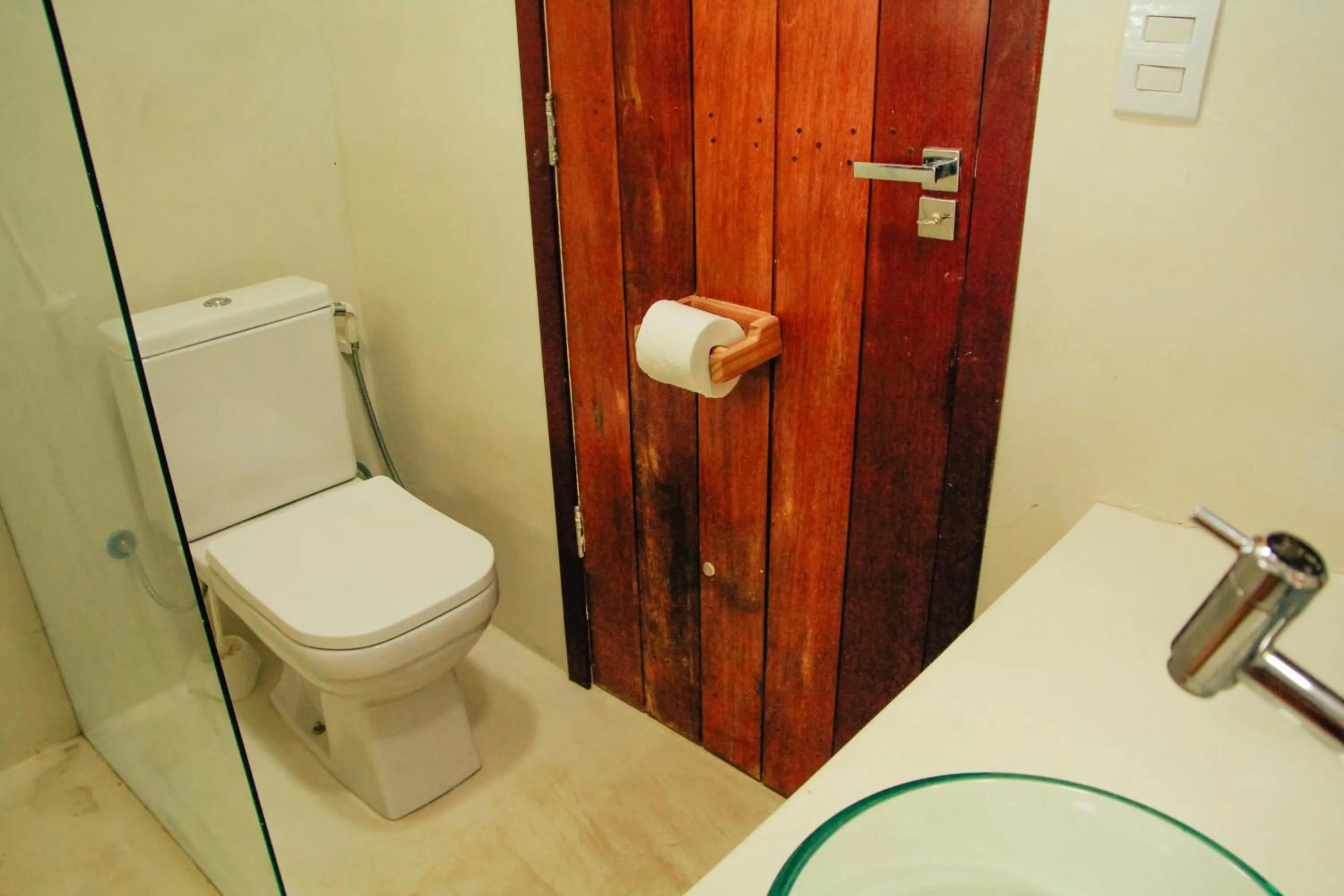 Shower in Pipa Panorama Aparthotel