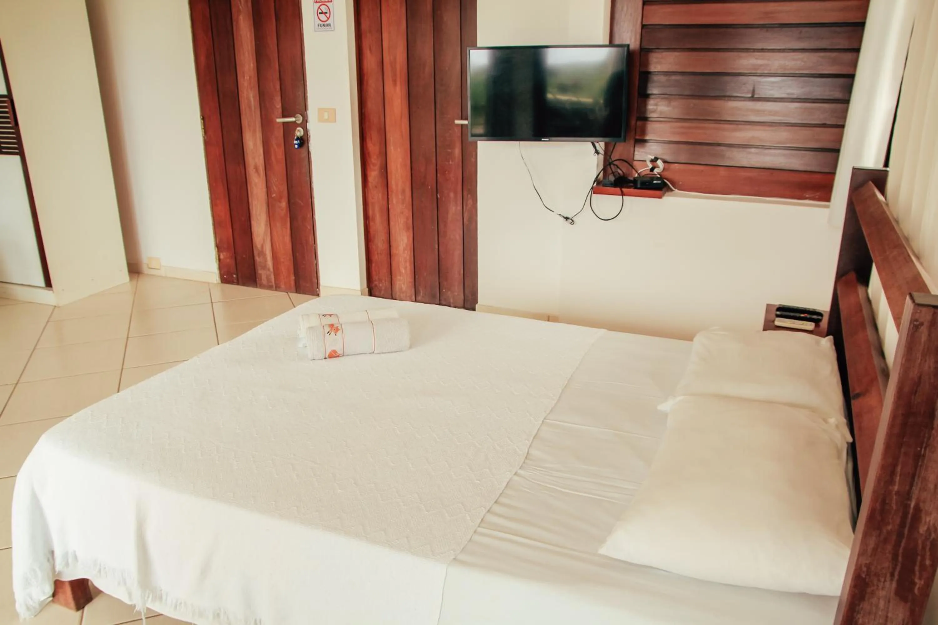 Communal lounge/ TV room, Bed in Pipa Panorama Aparthotel