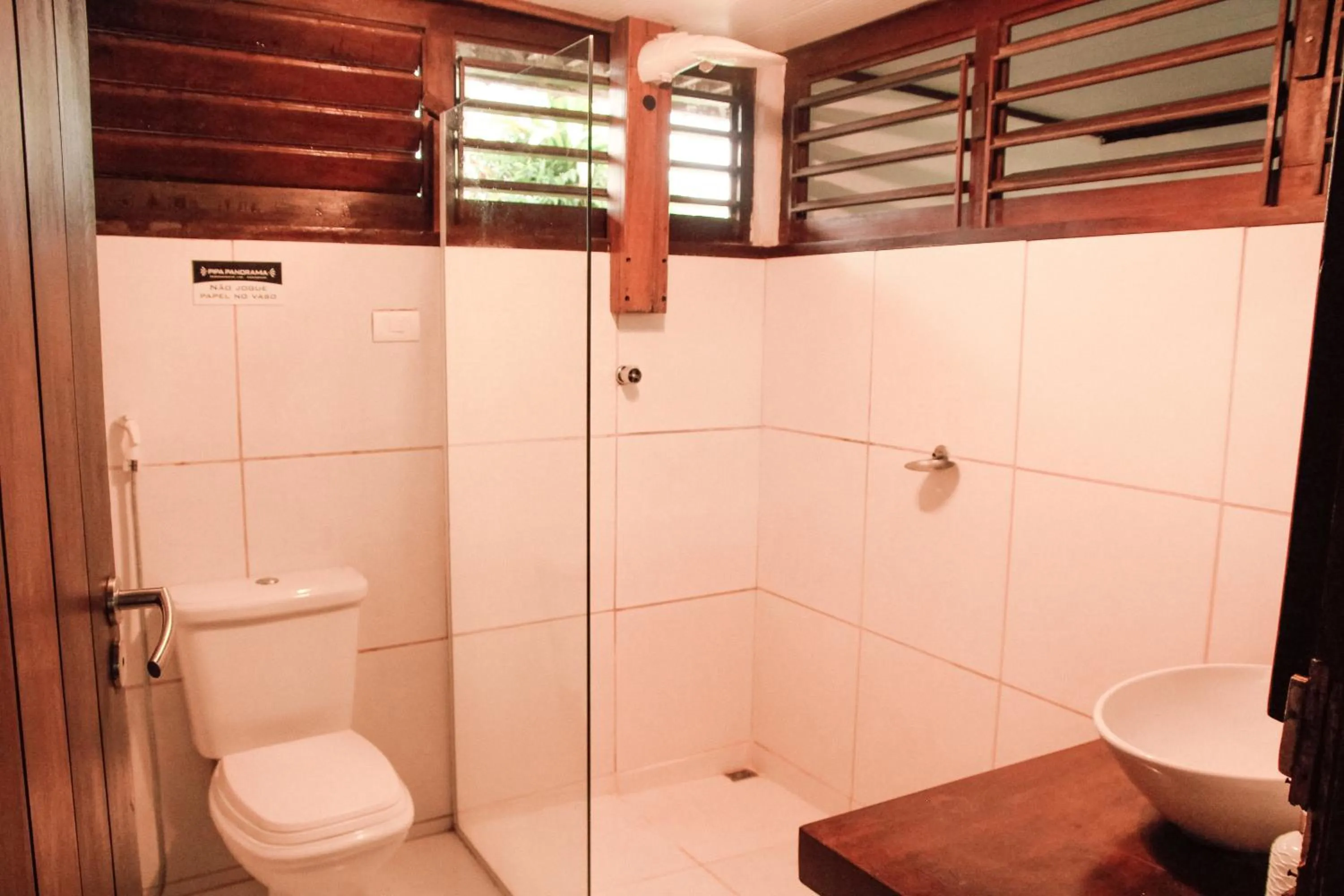 Shower in Pipa Panorama Aparthotel