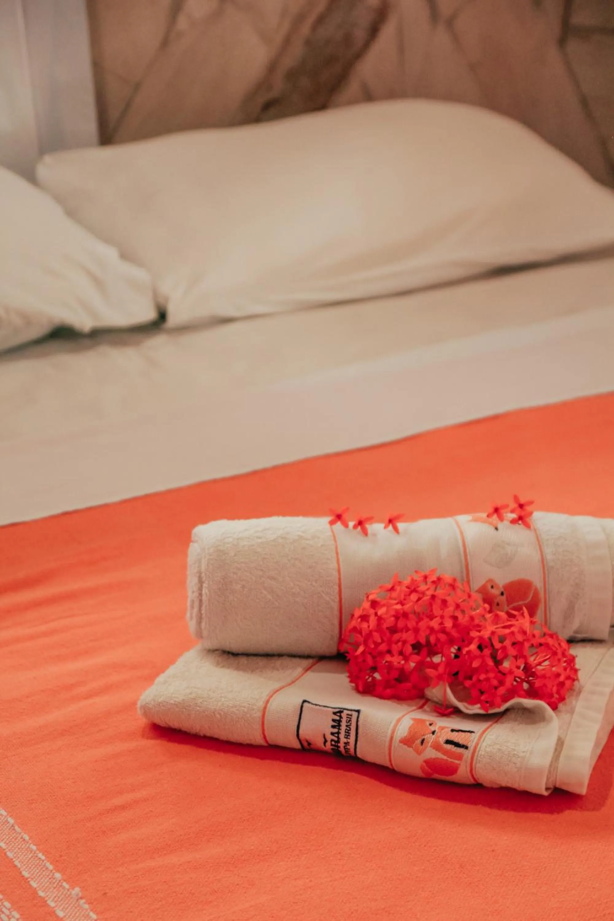 towels, Bed in Pipa Panorama Aparthotel