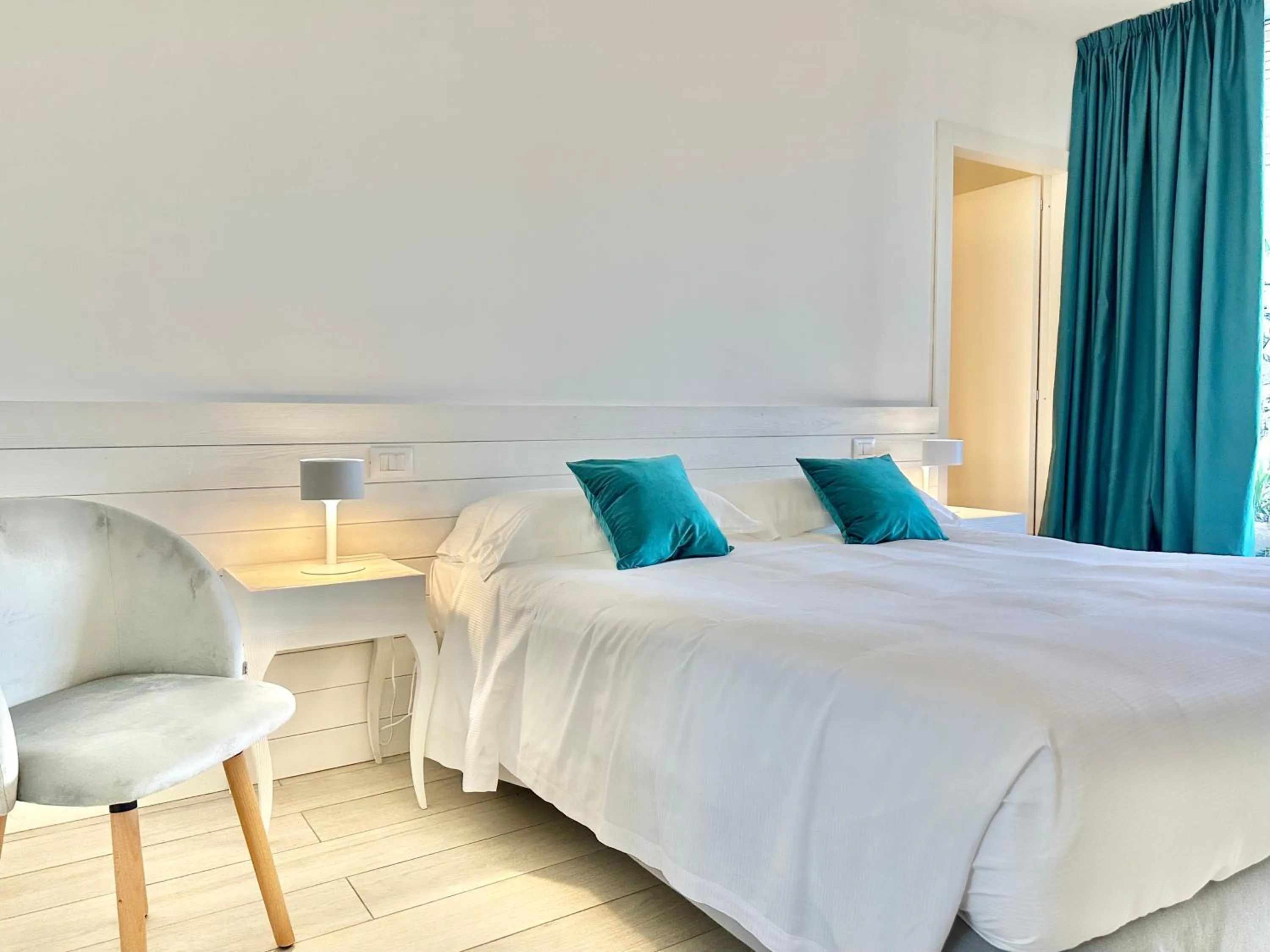 Bed in Isola Bella Infinity Suites