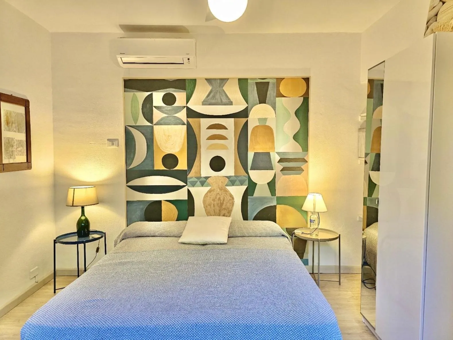 Bed in Isola Bella Infinity Suites