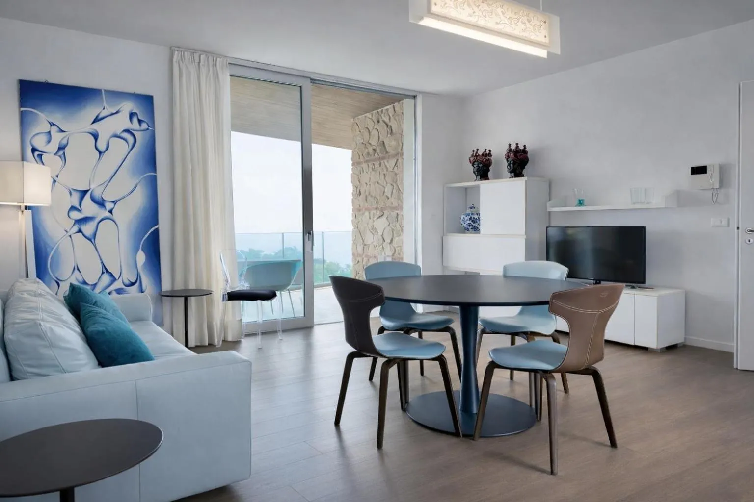 Isola Bella Infinity Suites