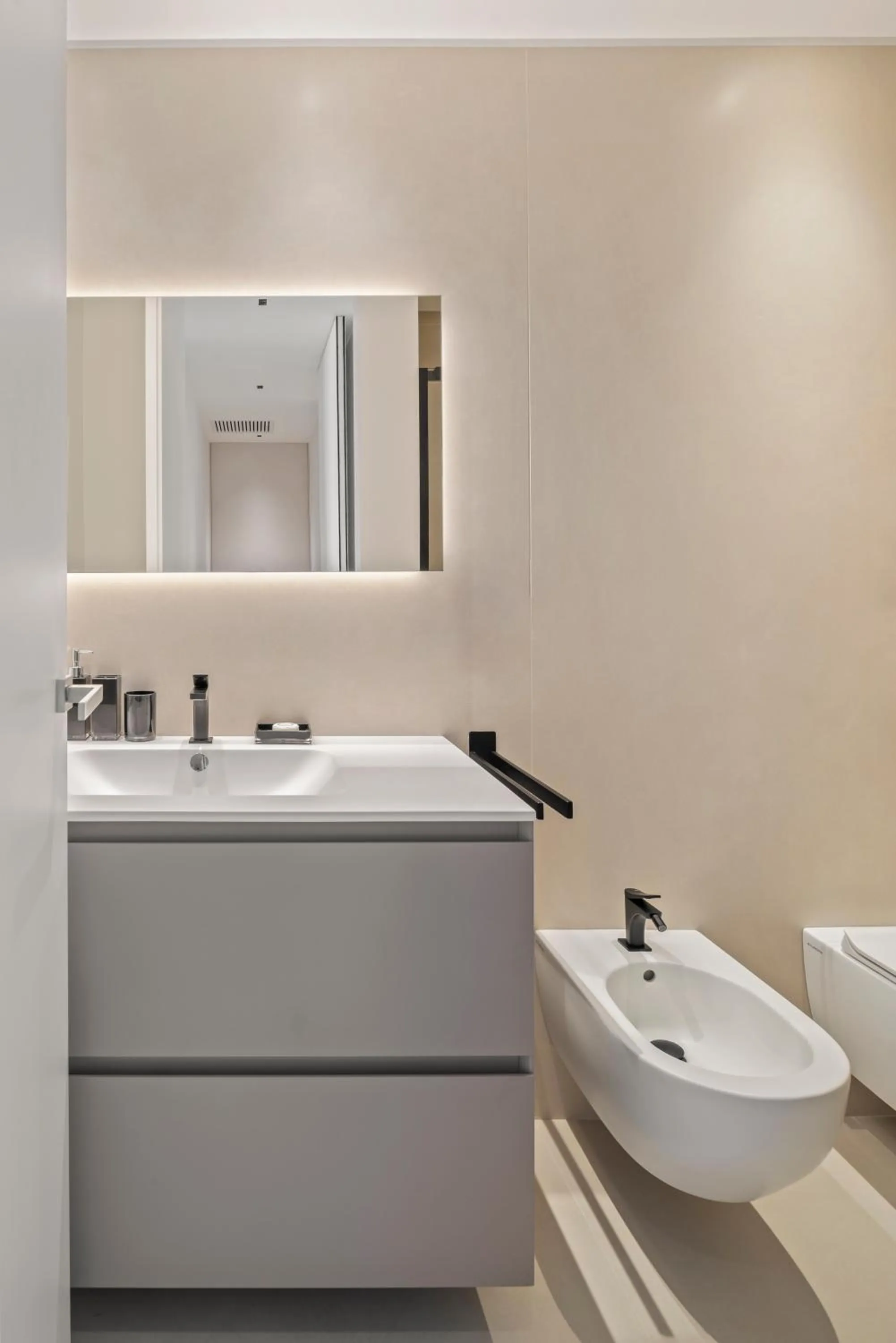 Bathroom in Isola Bella Infinity Suites