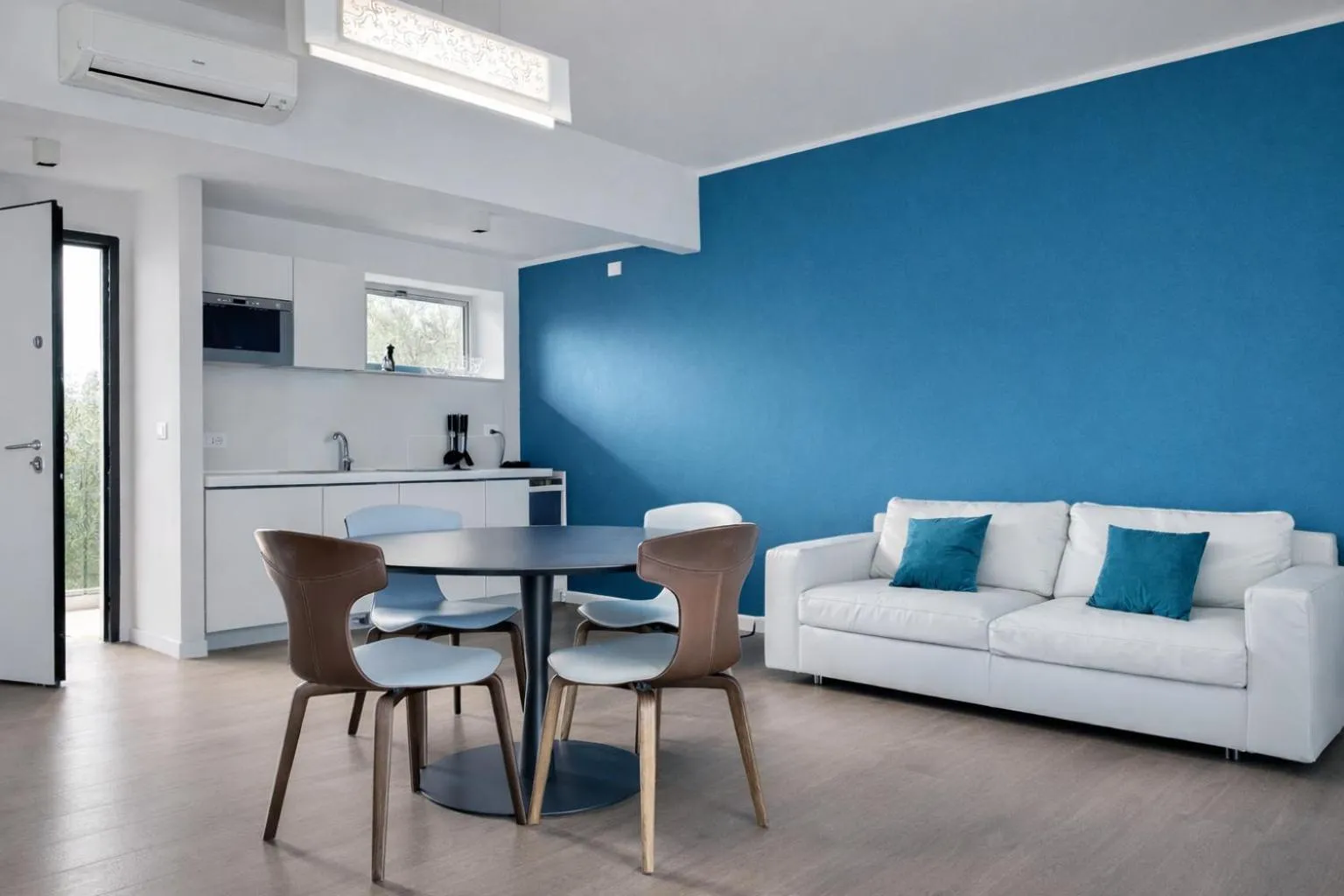 Isola Bella Infinity Suites