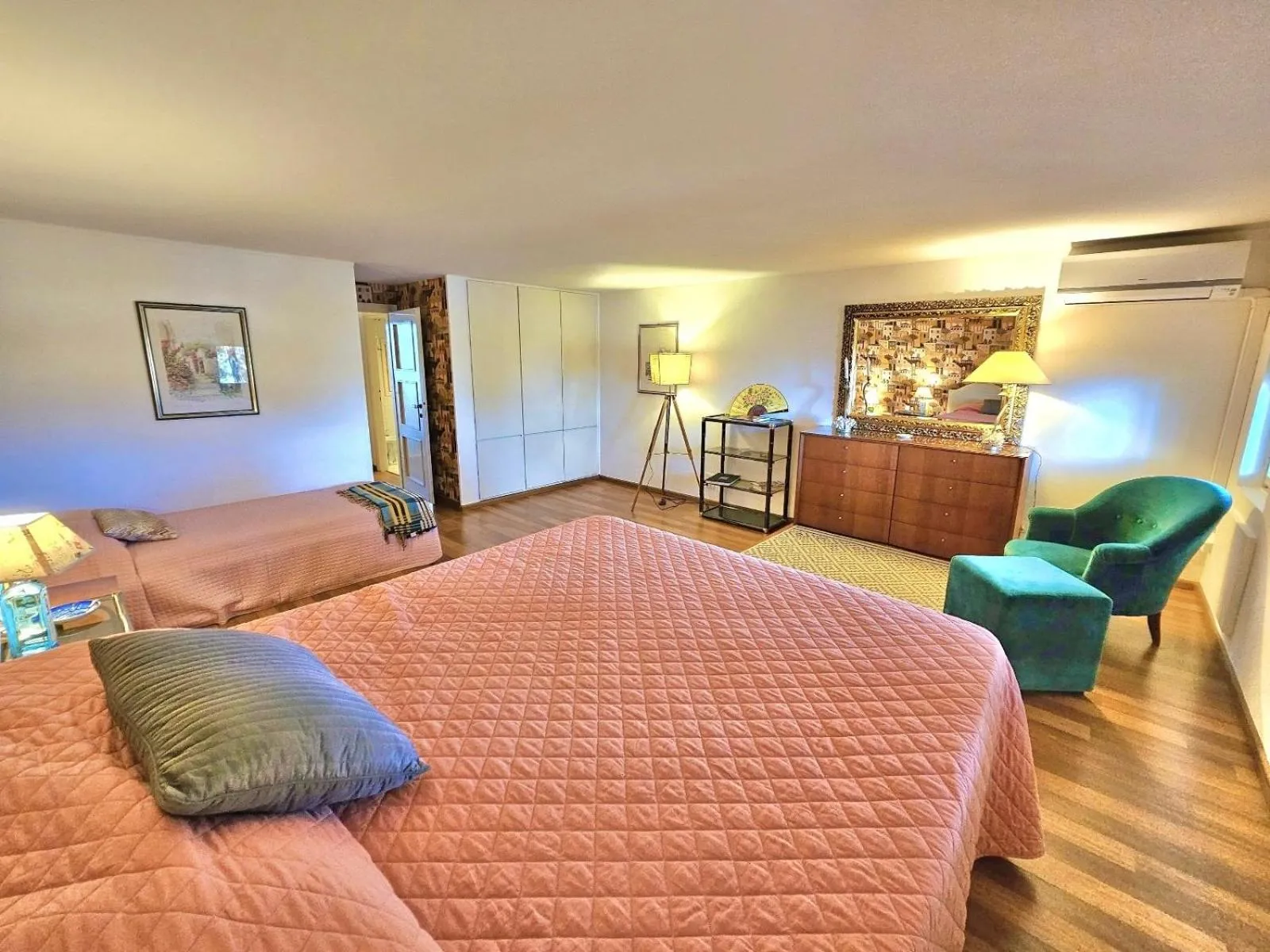 Bed in Isola Bella Infinity Suites