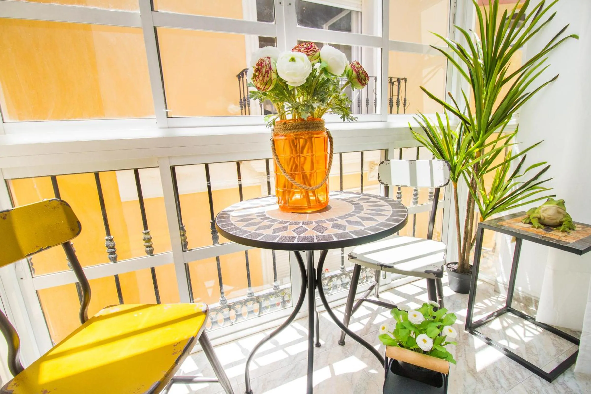 Dining area in C57 - Spacious and Bright Apartment