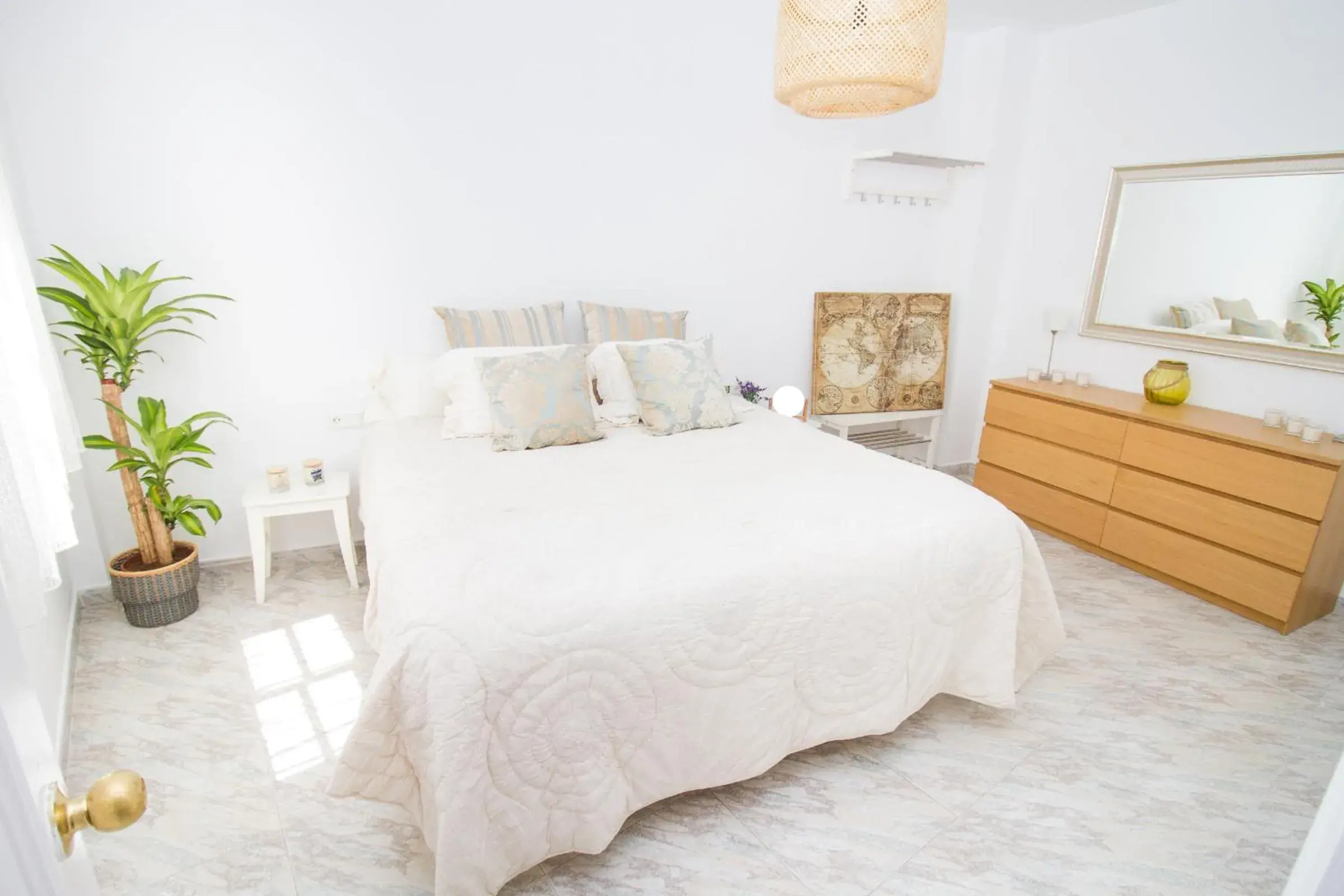 C57 - Spacious and Bright Apartment C57 - Spacious and Bright Apartment