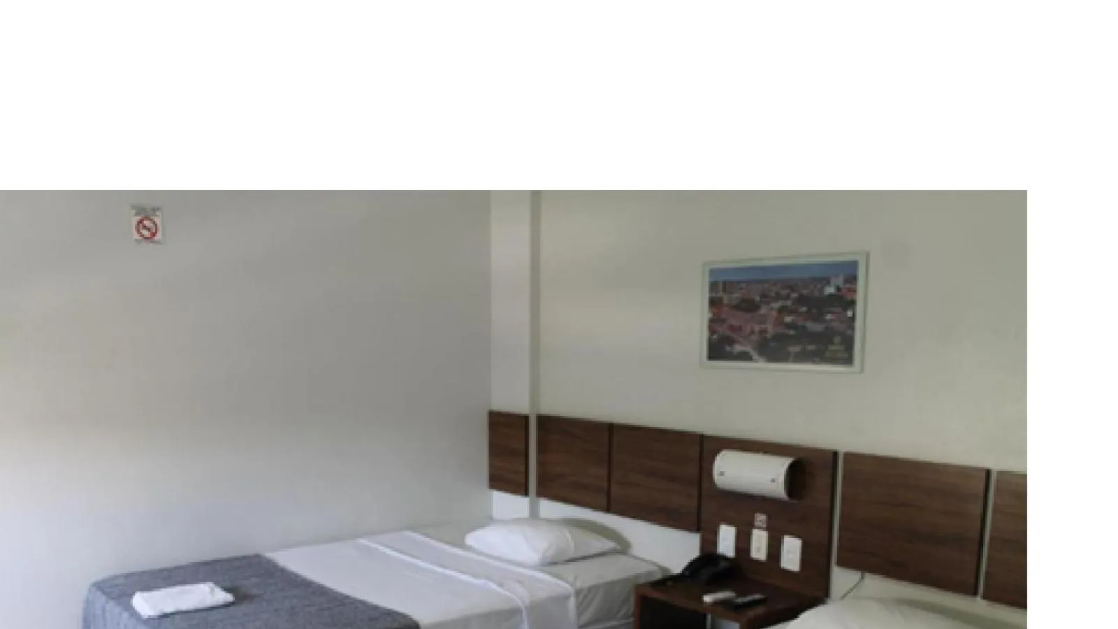 Photo of the whole room in Hotel do Largo Manaus