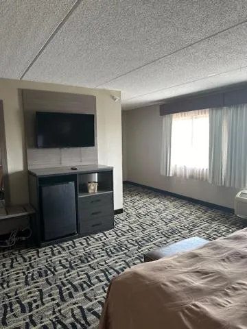 Bedroom, Bed in Quality Inn