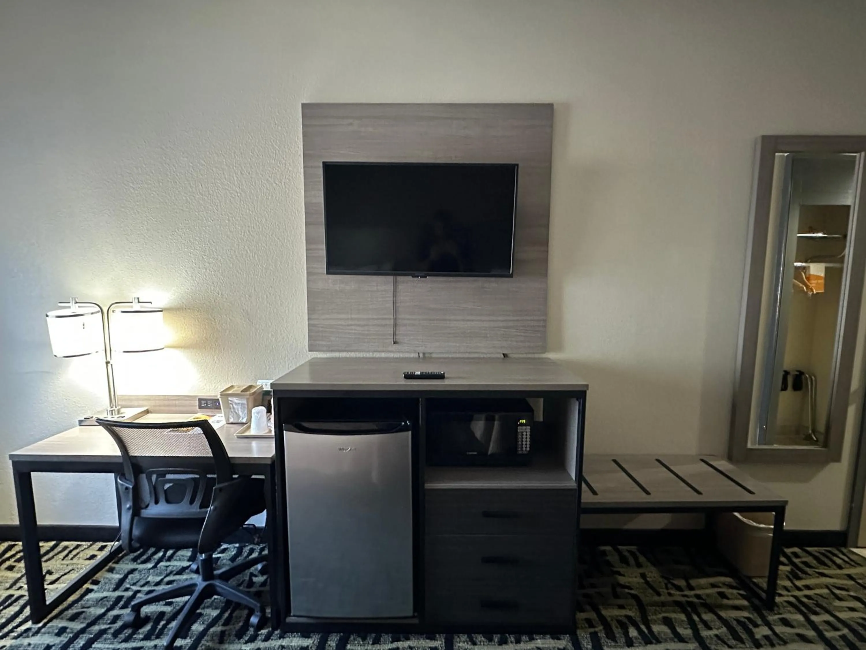 Bedroom in Quality Inn