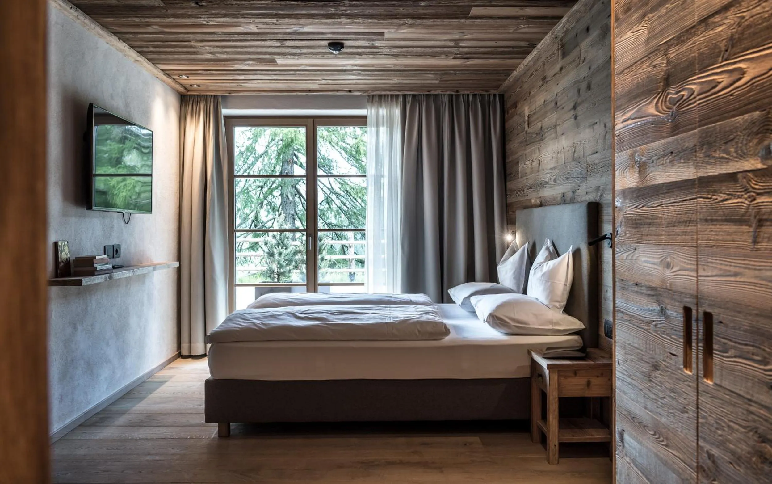 Bed in Chalet Cogolara