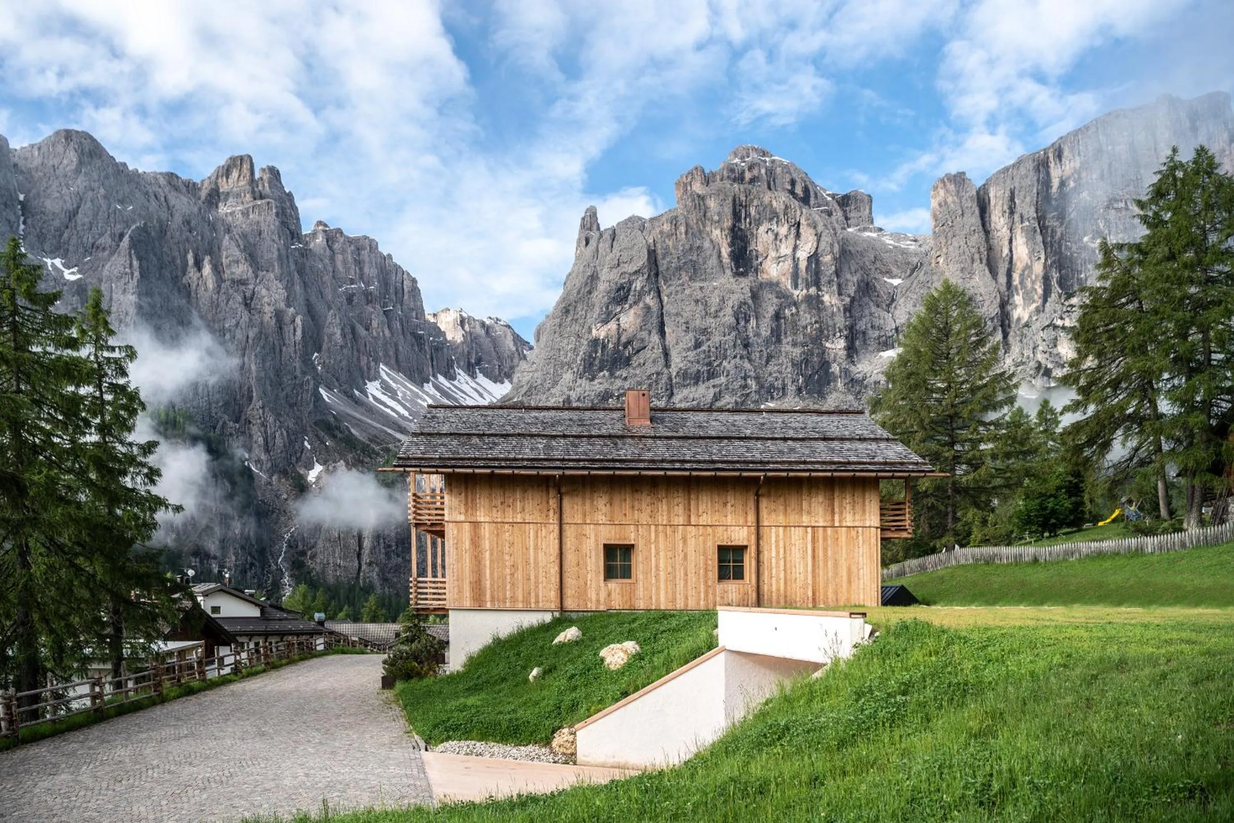 Property building in Chalet Cogolara