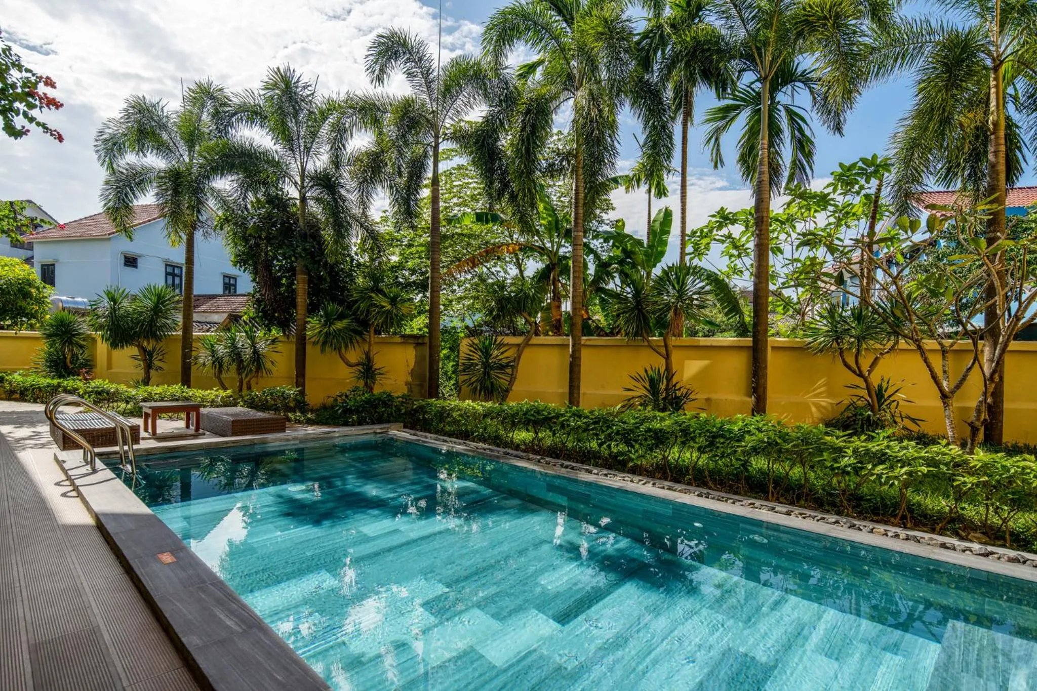 Swimming pool in Hoa Co Villa - Garden & Poolview