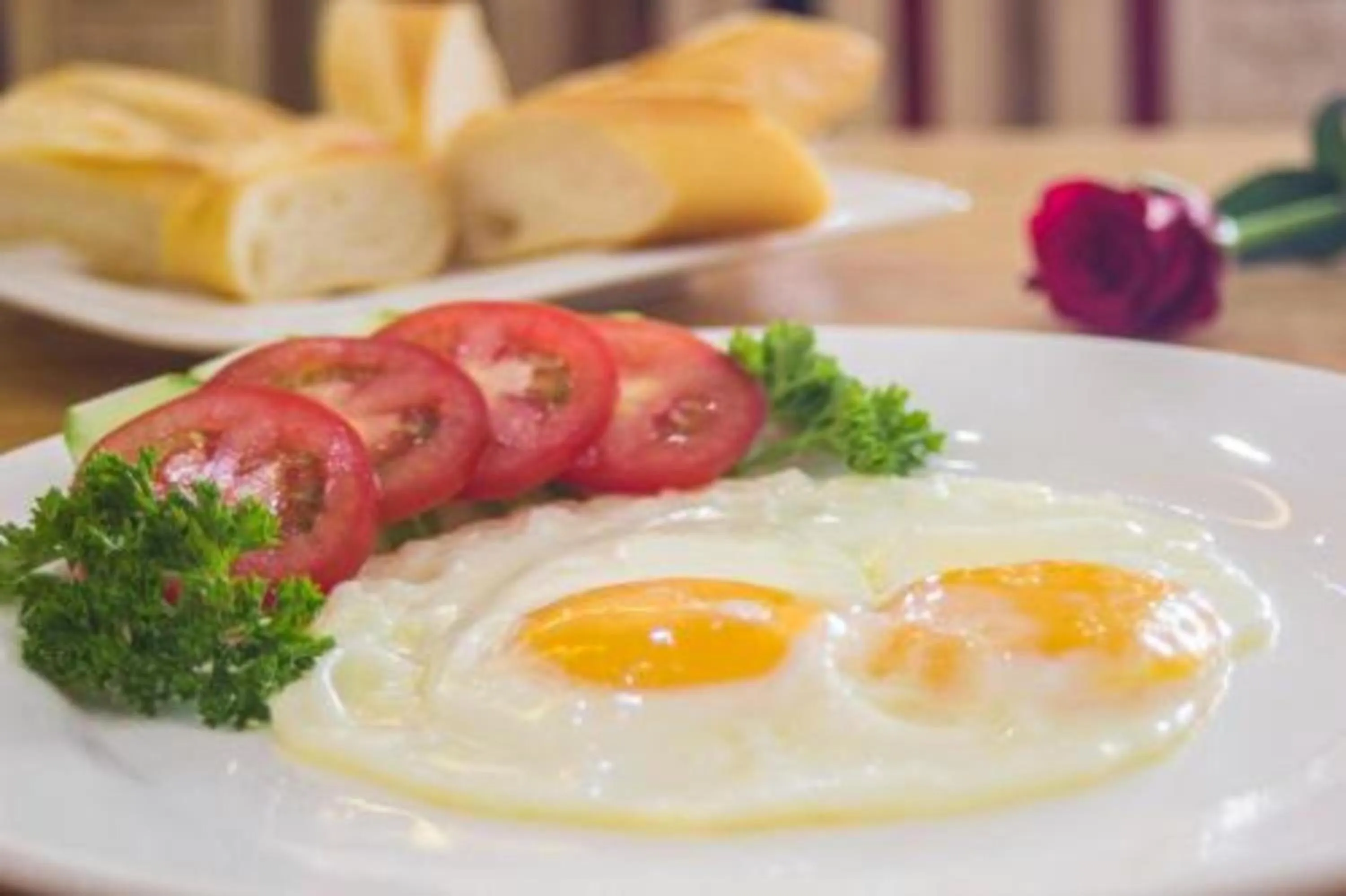 Breakfast in Hoa Co Villa - Garden & Poolview