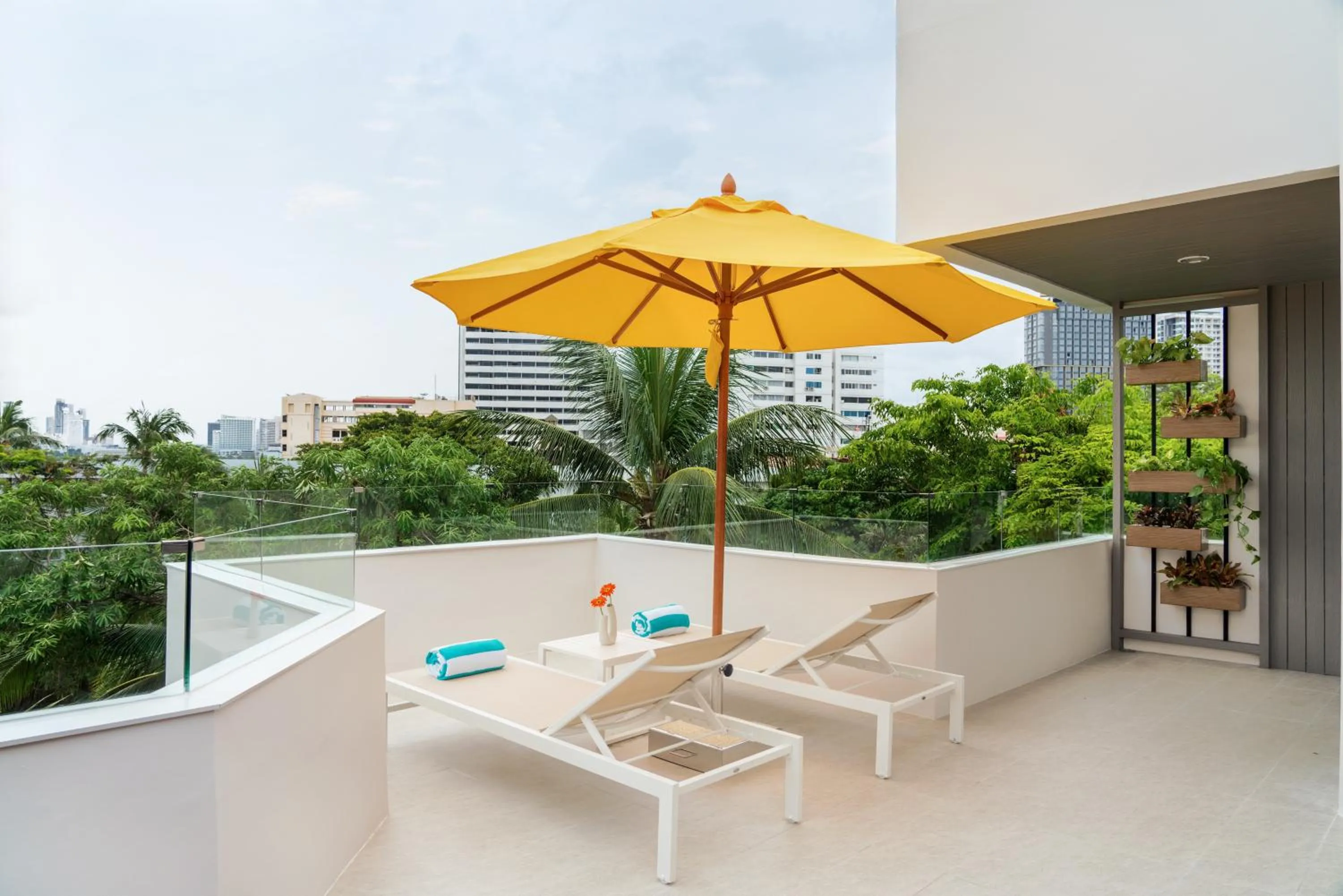 Balcony/Terrace in Avani Pattaya Resort
