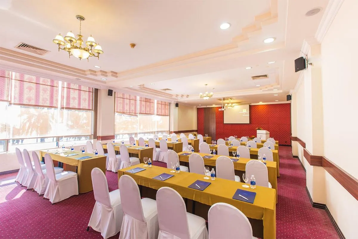 Yasaka Saigon Nha Trang Hotel & Spa