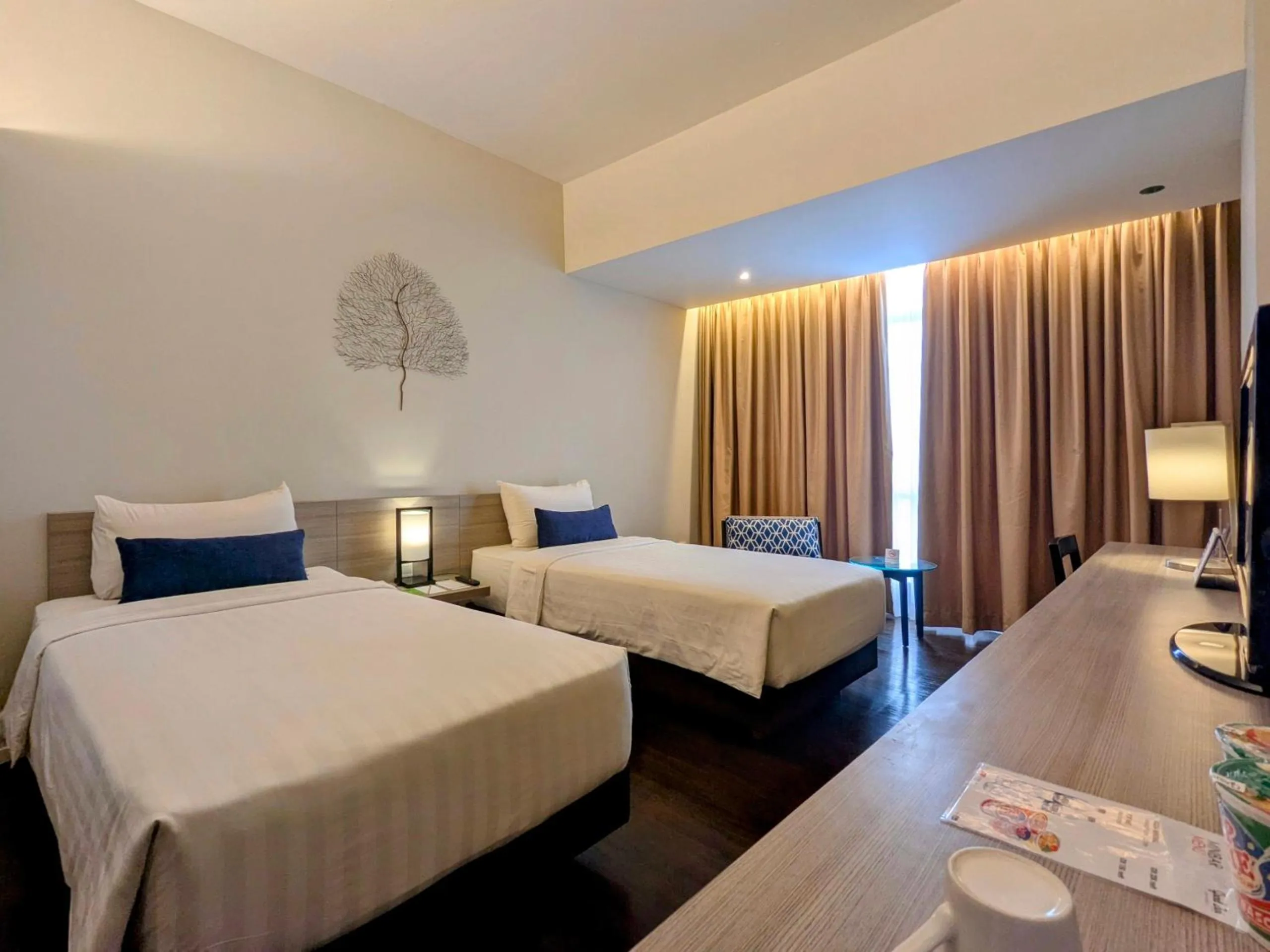 Superior Twin Room in Grand Zuri Cikarang Jababeka