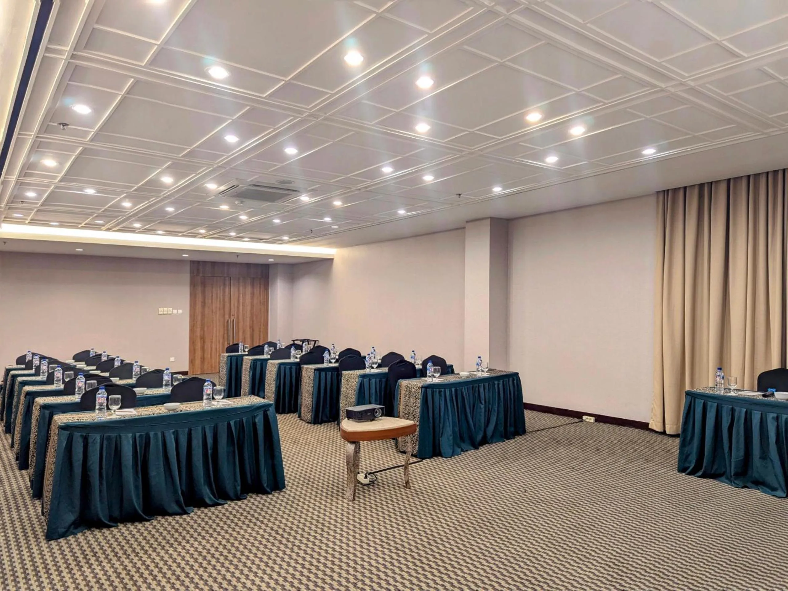 Meeting/conference room in Grand Zuri Cikarang Jababeka