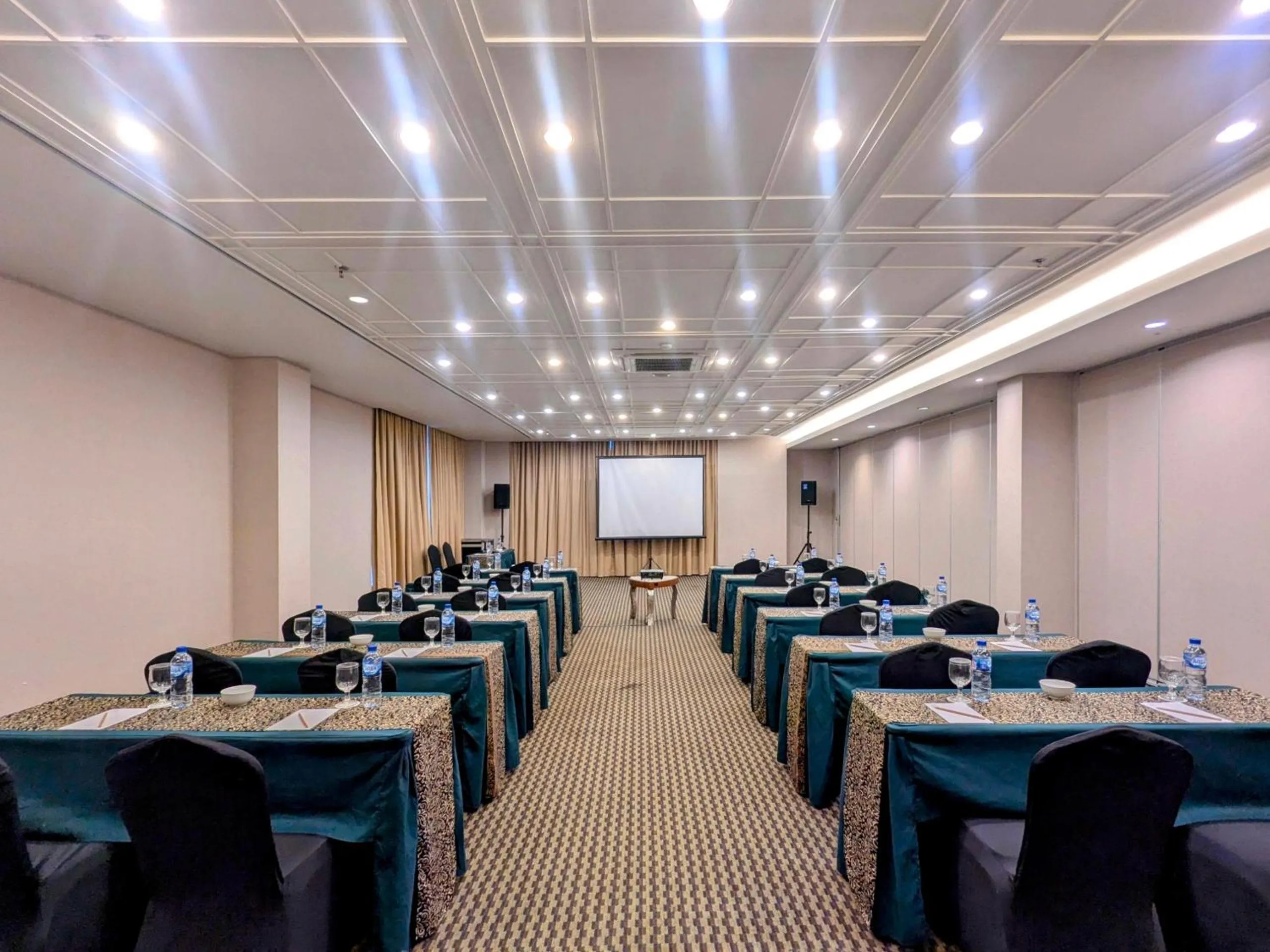 Meeting/conference room in Grand Zuri Cikarang Jababeka