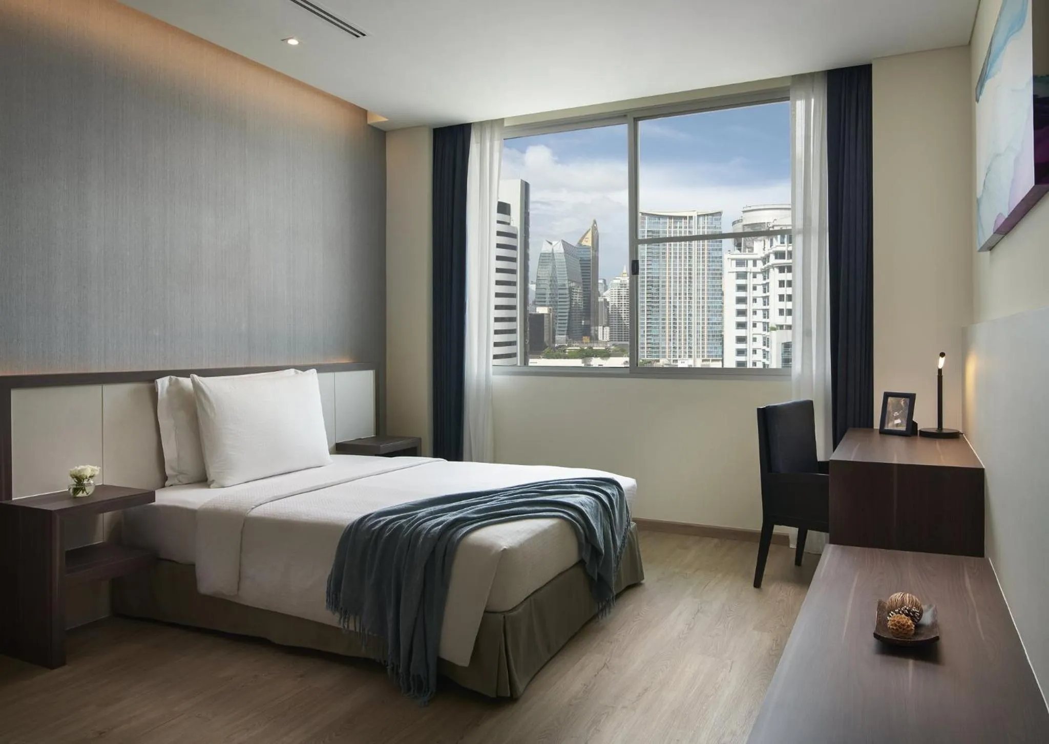 Photo of the whole room, Bed in Shama Sukhumvit Bangkok