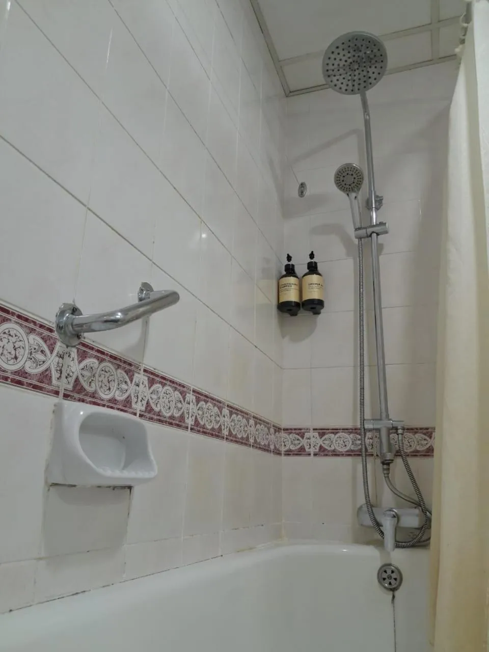 Bathroom in Hotel Grand Continental Kuching