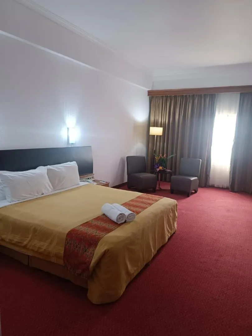 Bed in Hotel Grand Continental Kuching