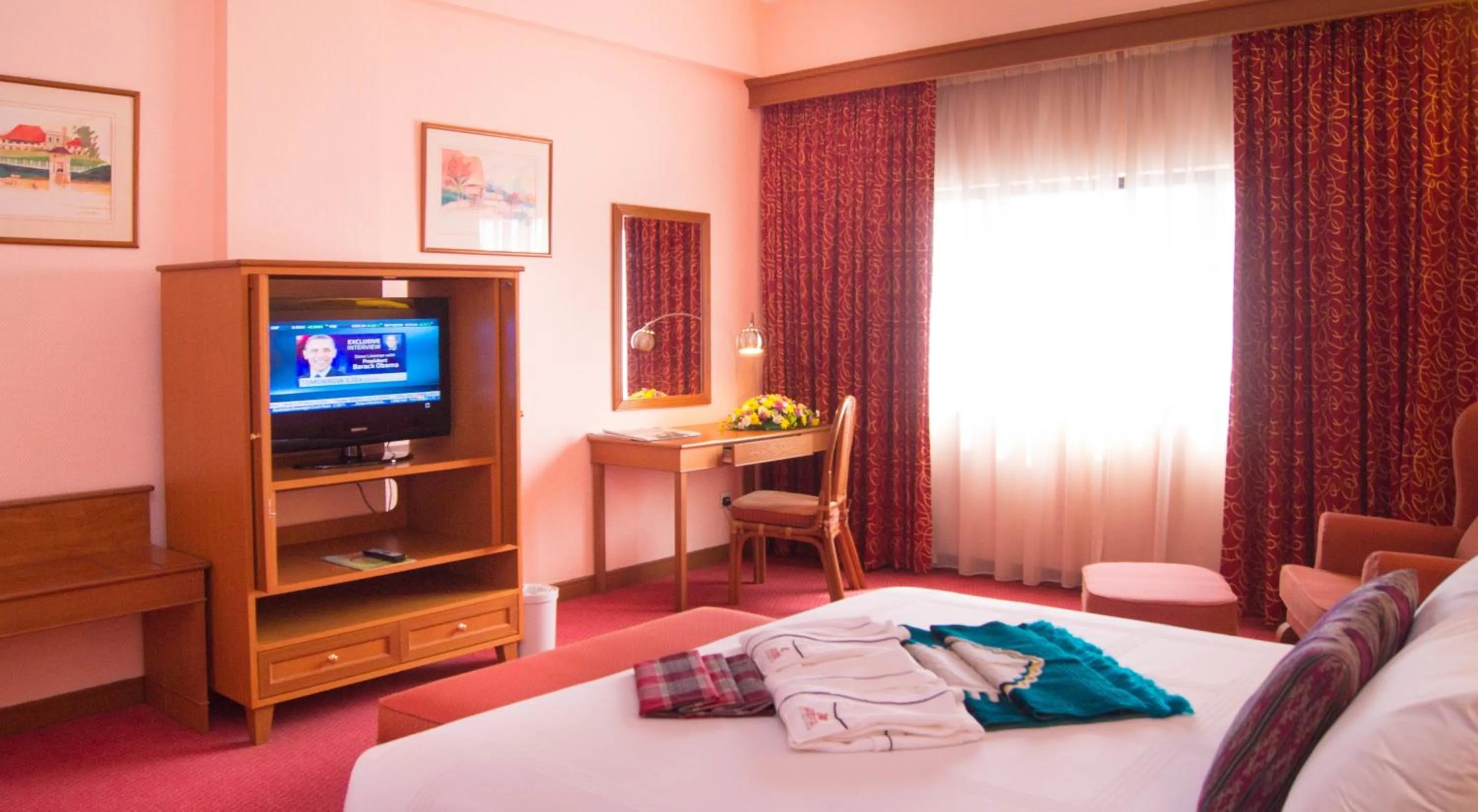 Photo of the whole room, Bed in Hotel Grand Continental Kuching