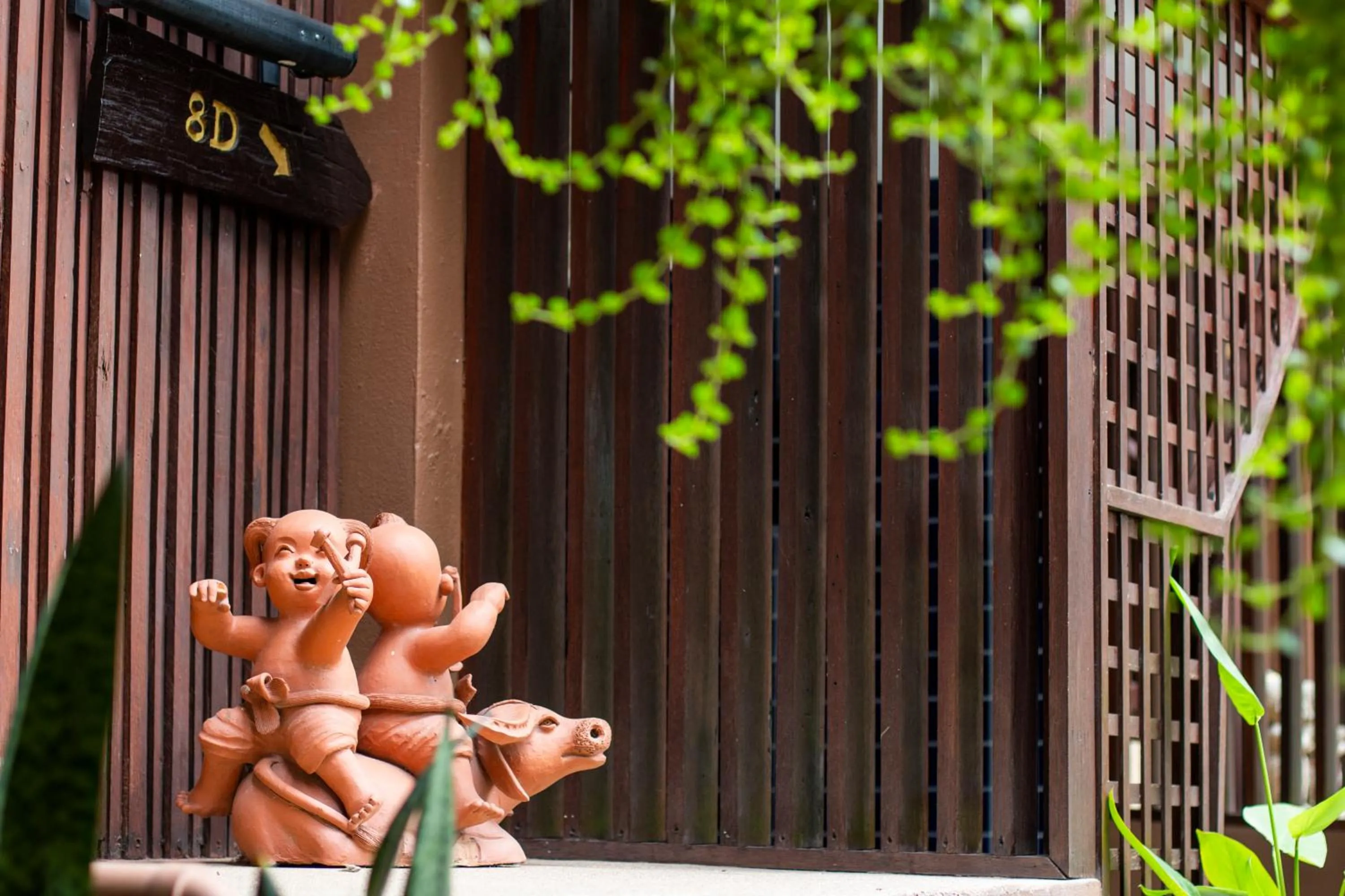 Garden view in Villa San Pee Seua